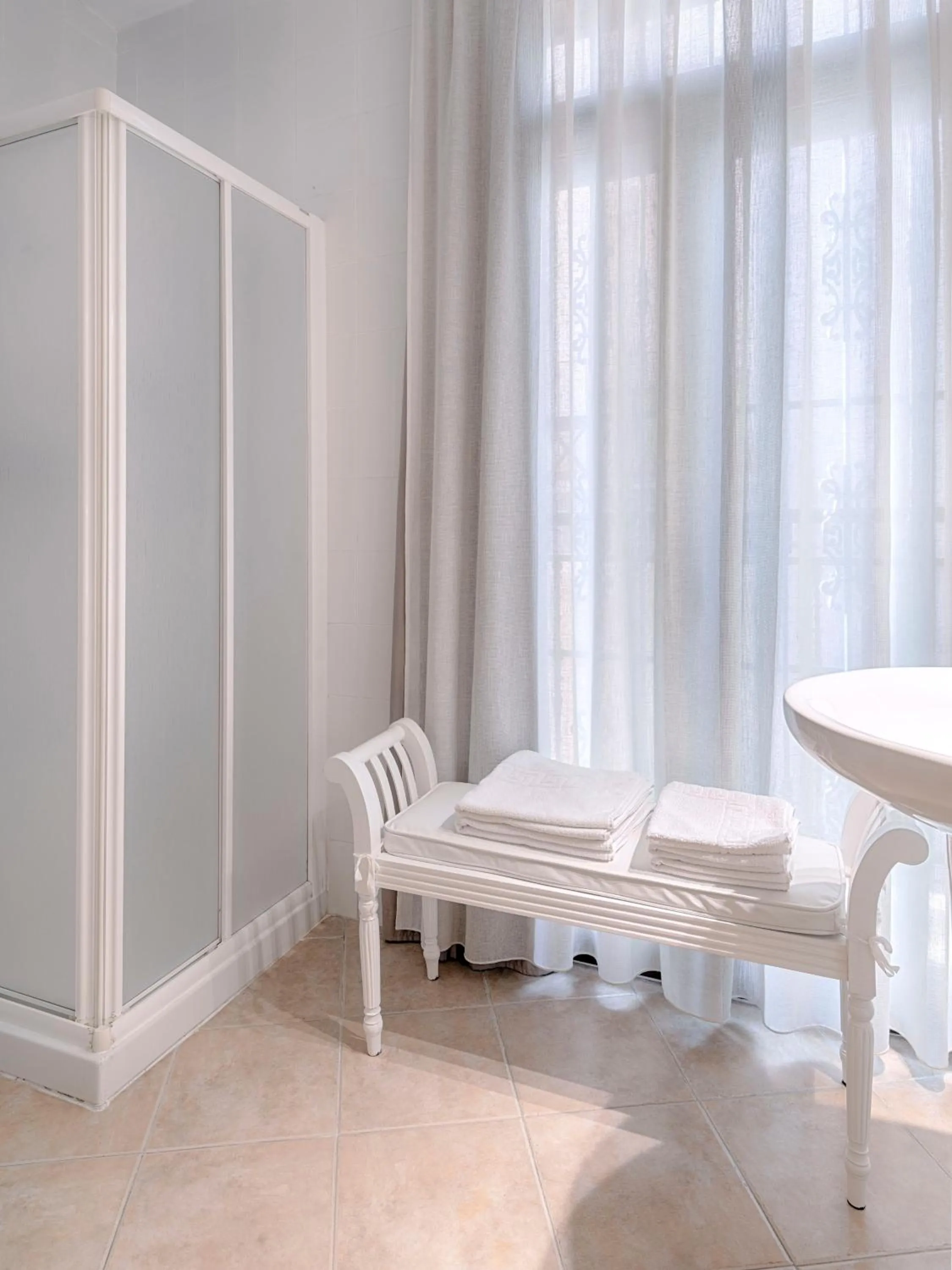 Bathroom in Hostal Antigua Morellana