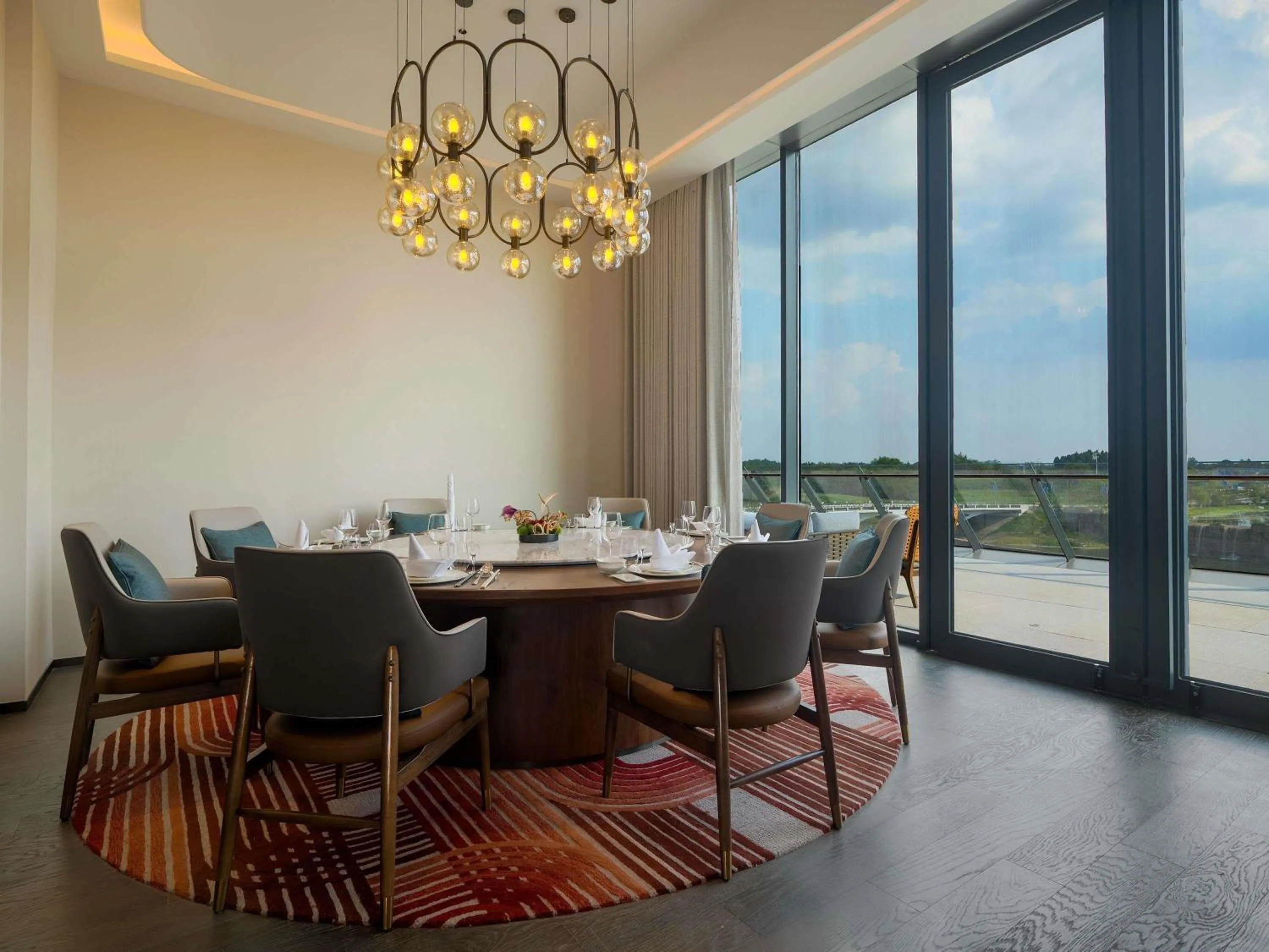 Restaurant/places to eat in Chengdu Expo Waterfall Hotel - MGallery Collection