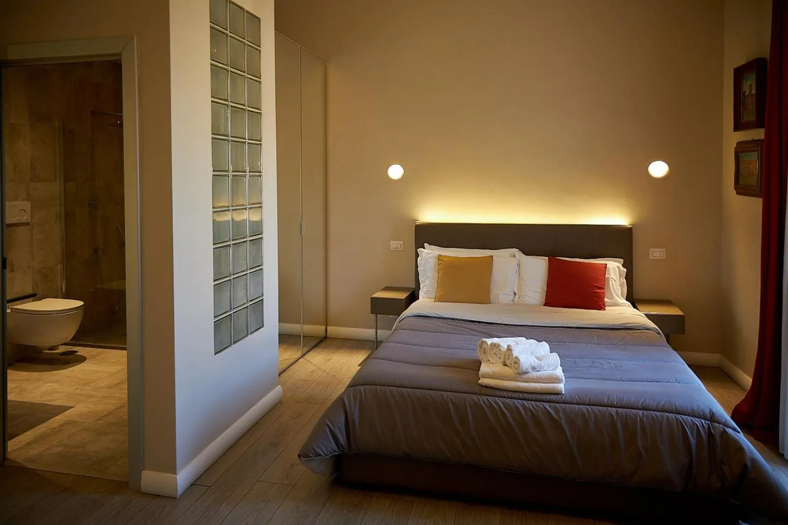 Toilet, Bed in The Roman Empire Guesthouse