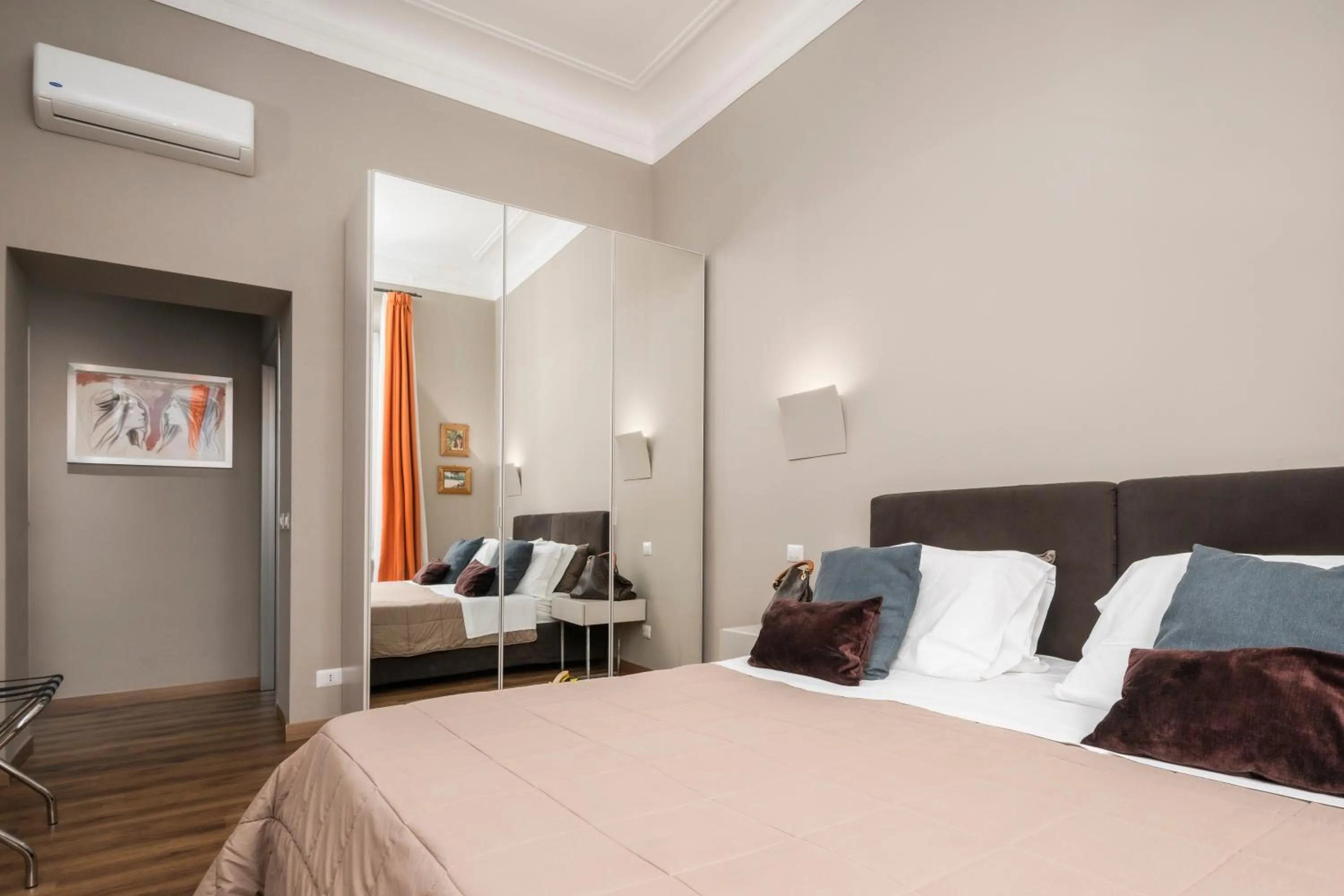 Bedroom, Bed in The Roman Empire Guesthouse