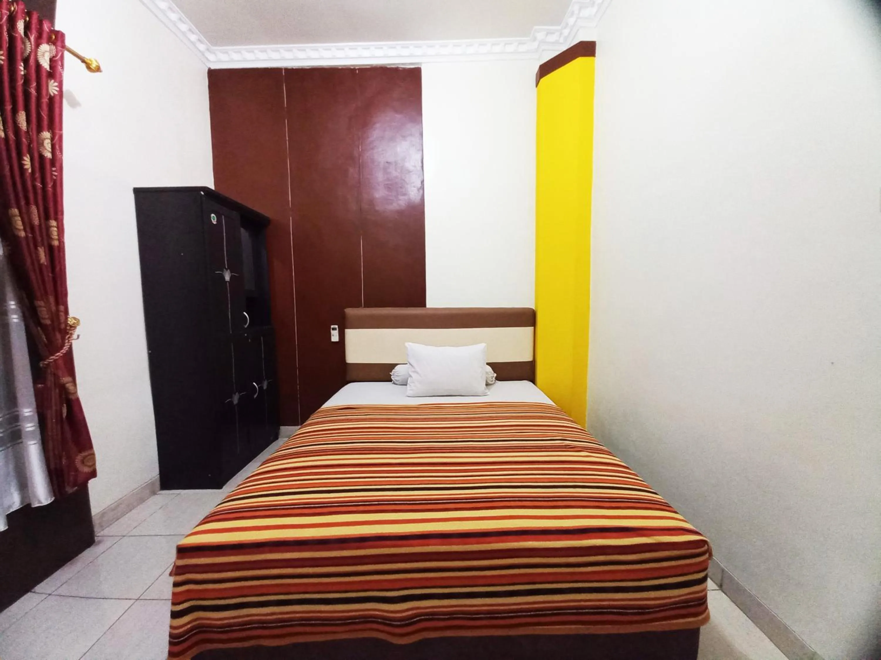 Bedroom, Bed in Guest House Syariah GS Sakinah, Kota Metro