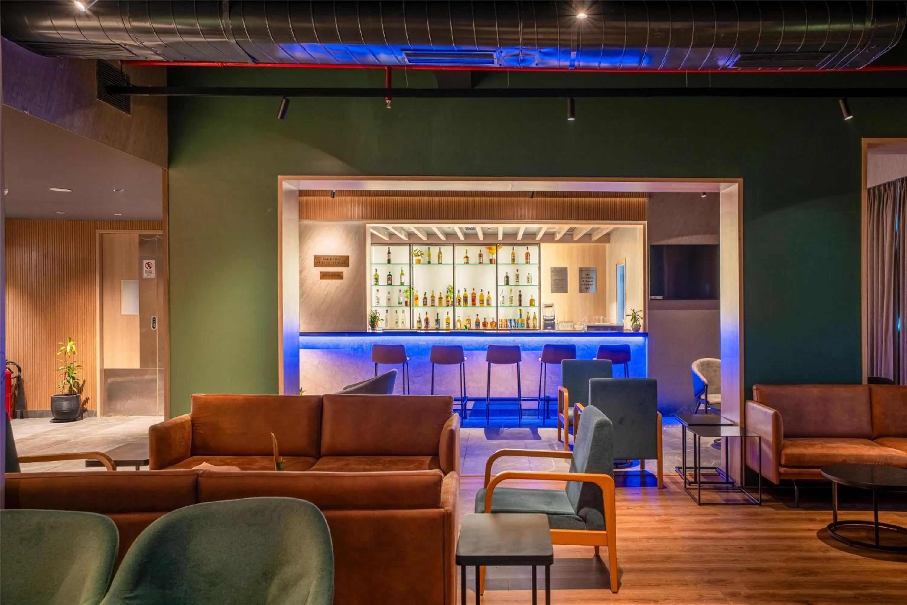 Lounge or bar in Park Inn by Radisson Vellore