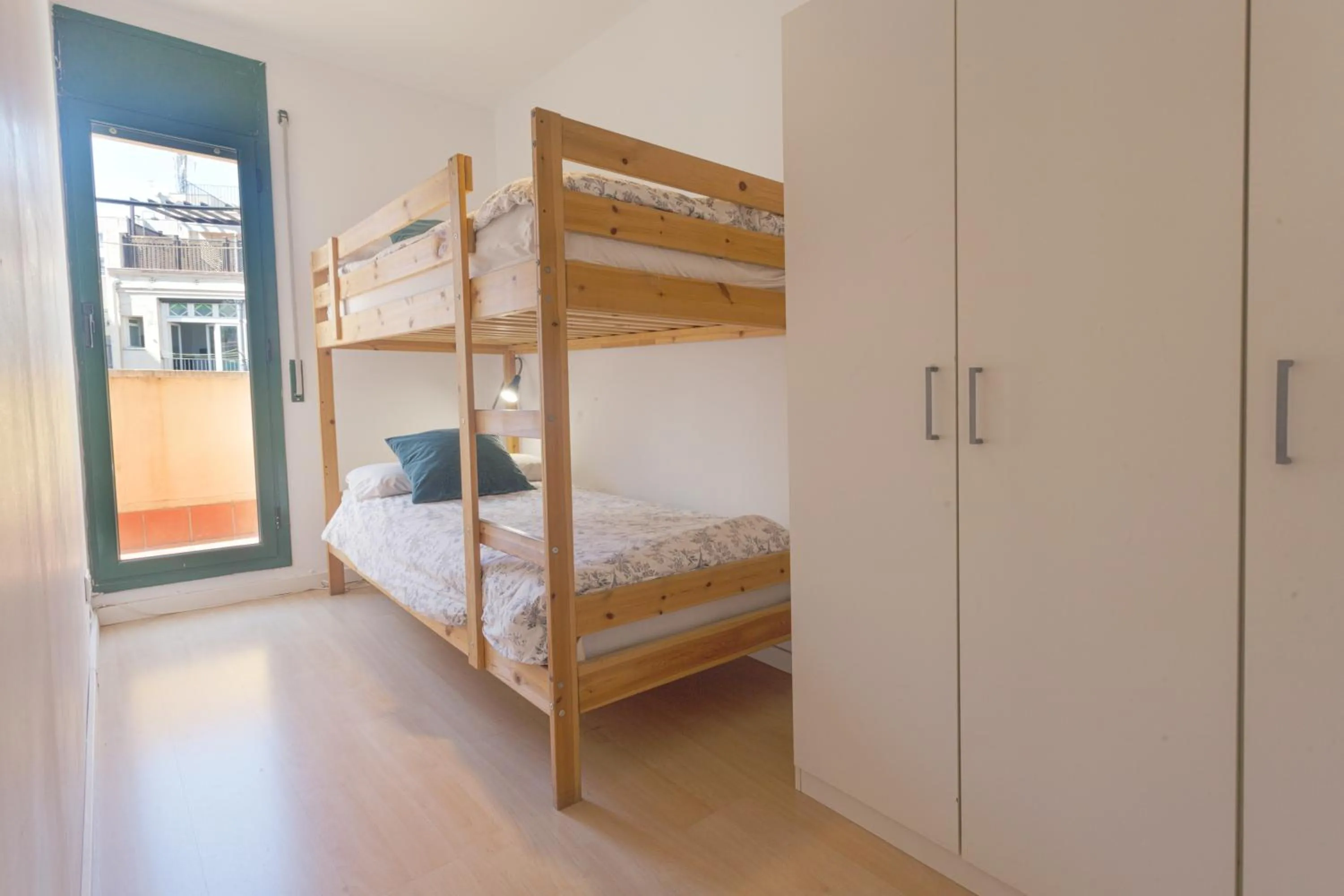 Bed in Plaza Catalunya City Center Apartments