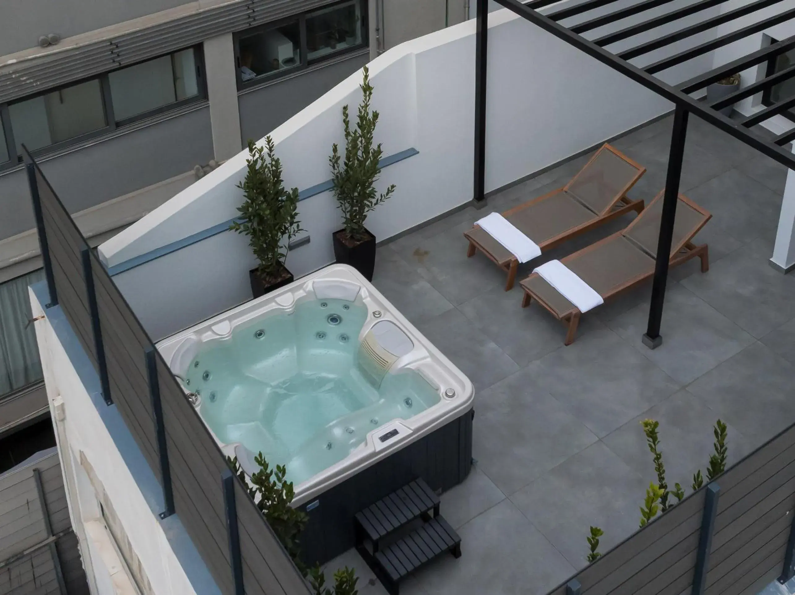 Suite with Outdoor Hot Tub in Vision Gazi Suite with Outdoor Hot Tub in Vision Gazi