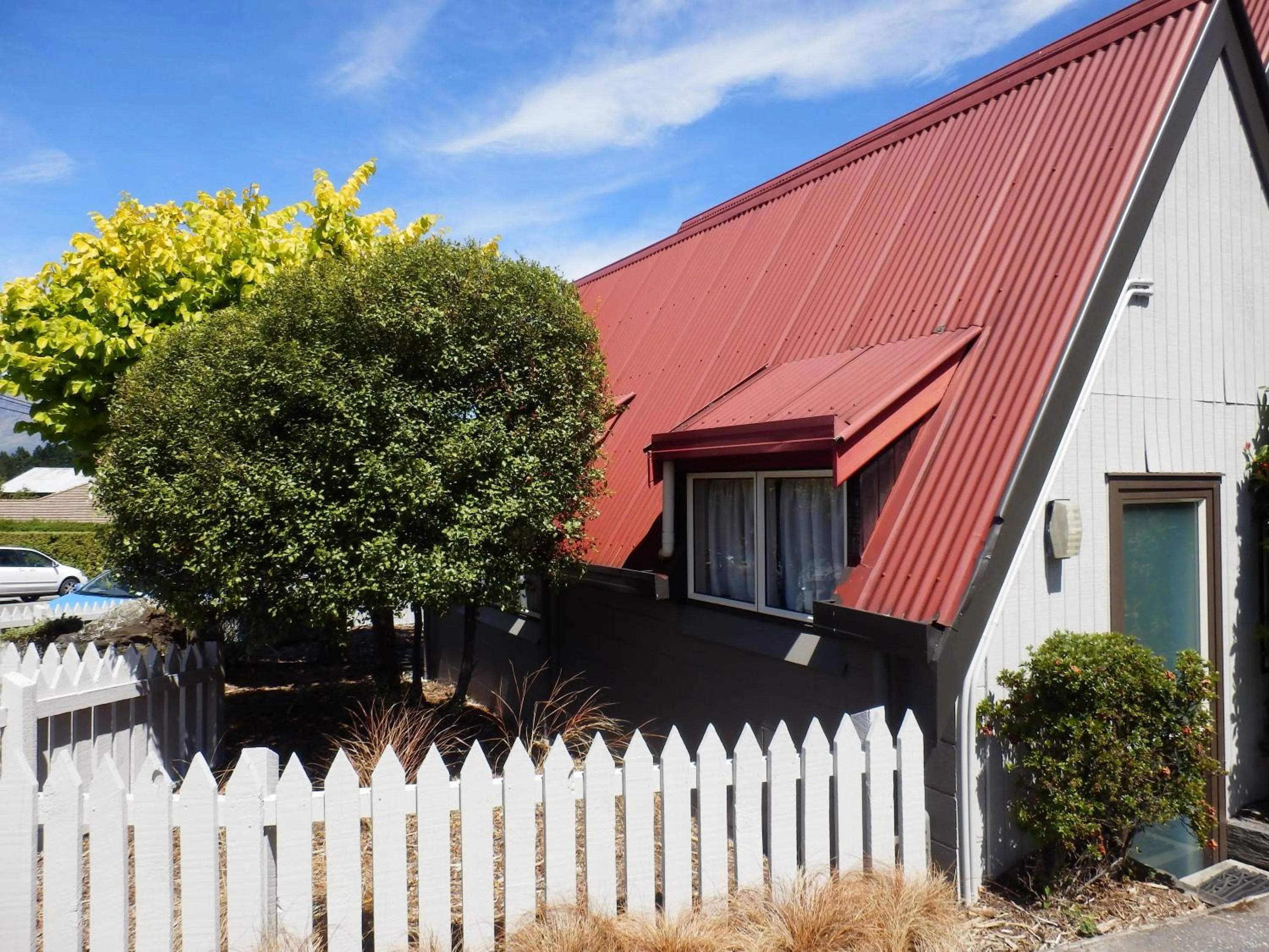 Facade/entrance in Wakatipu View Apartments