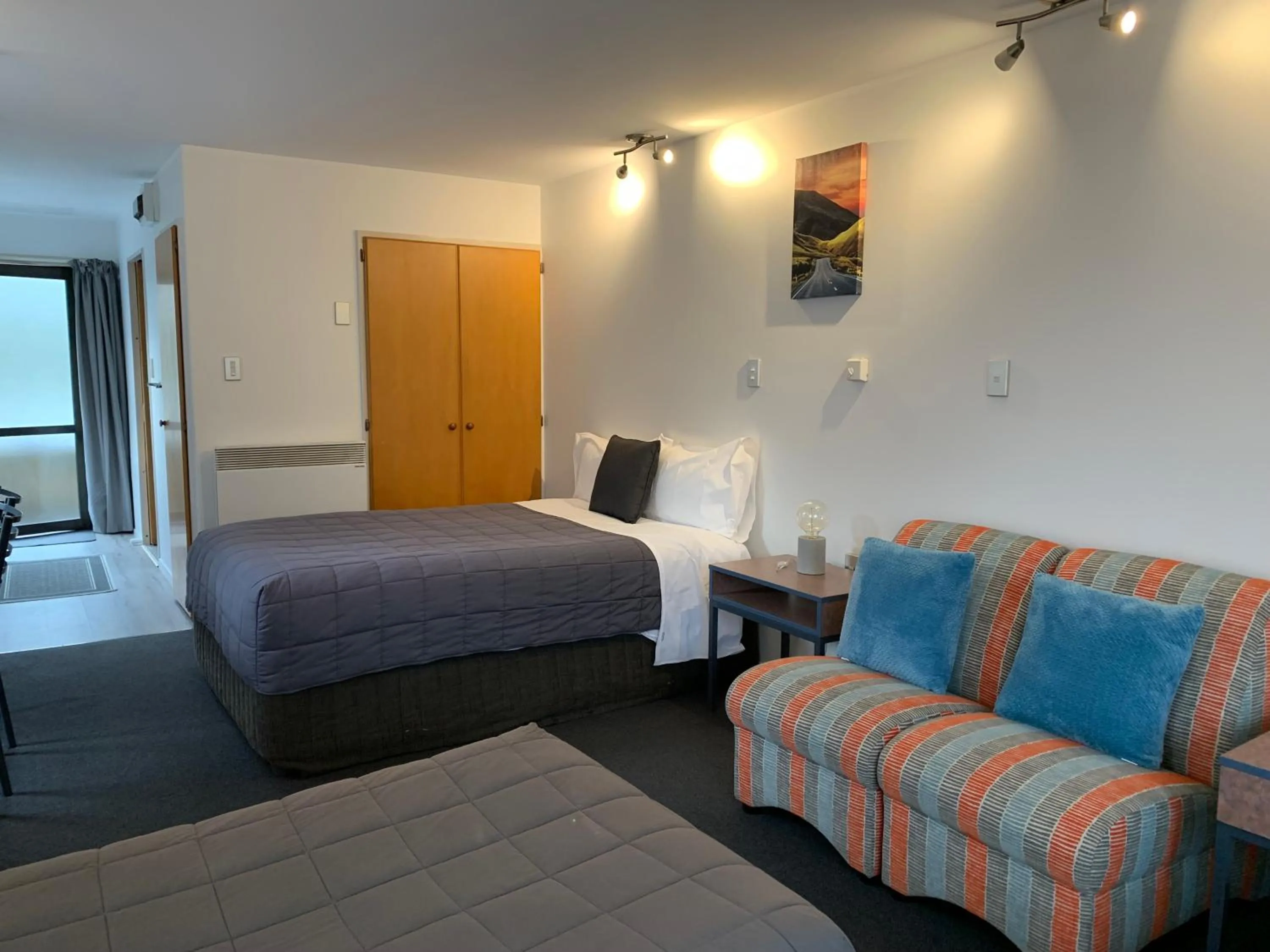 Bed in Wakatipu View Apartments