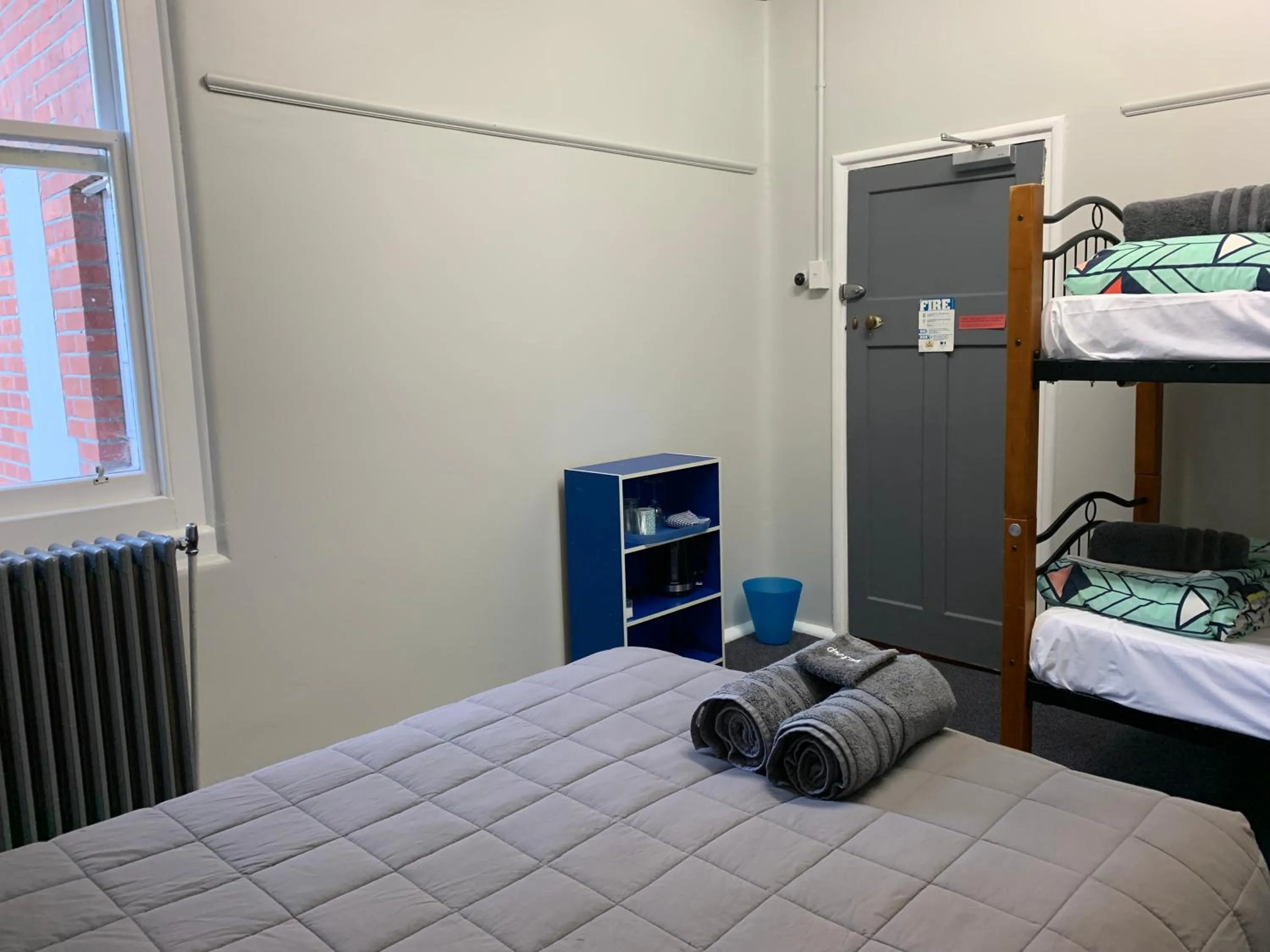 Bed in Thomas's Catlins Lodge and Camp Ground