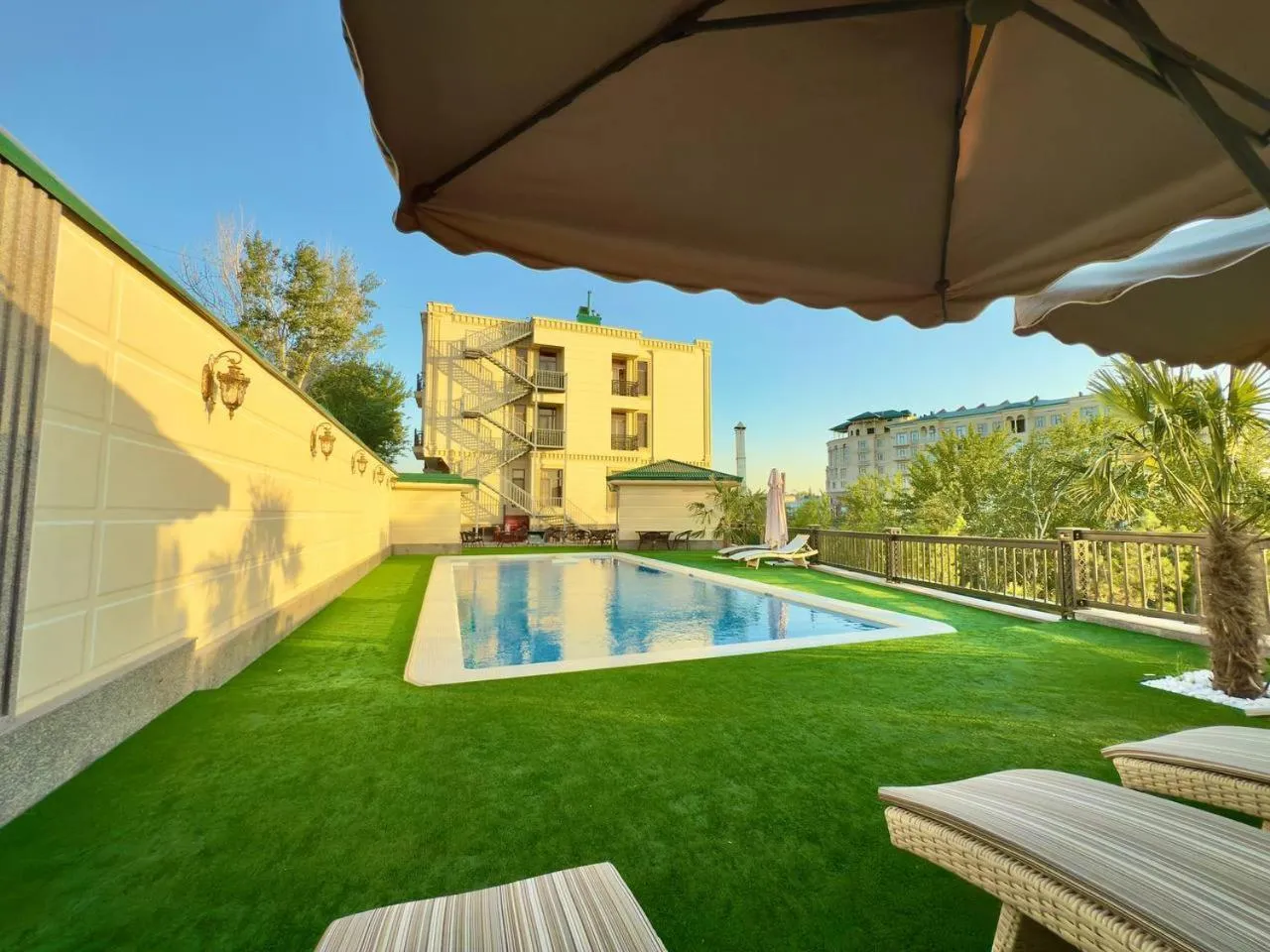 Swimming pool in Siab Hotel Premium