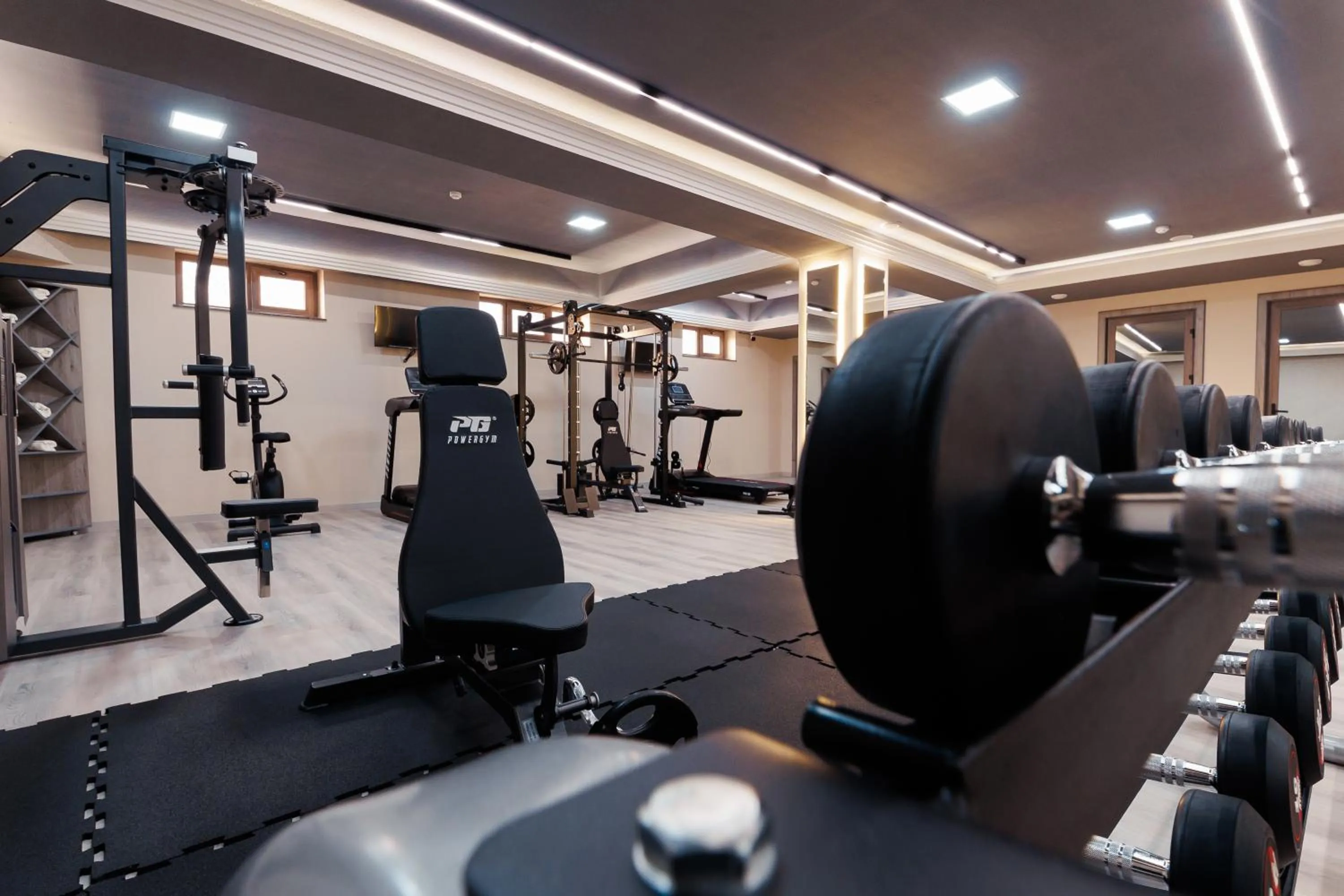 Fitness centre/facilities in Siab Hotel Premium
