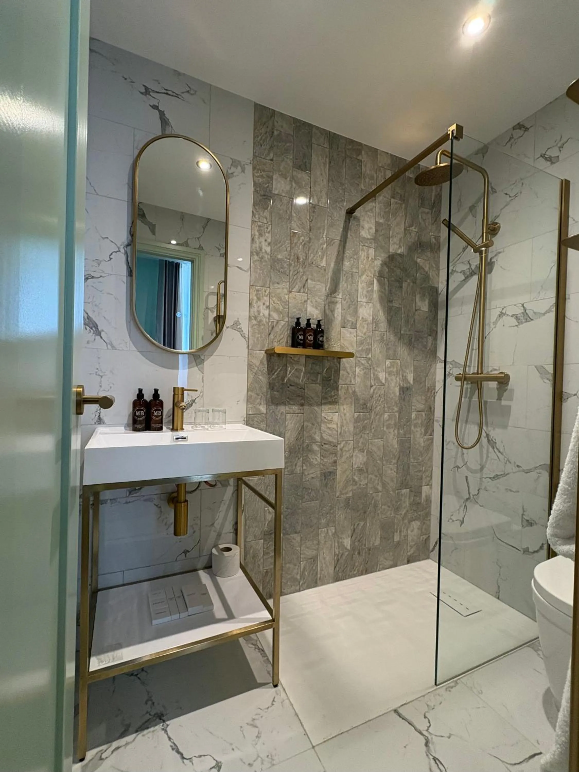 Shower in Ellen Kensington