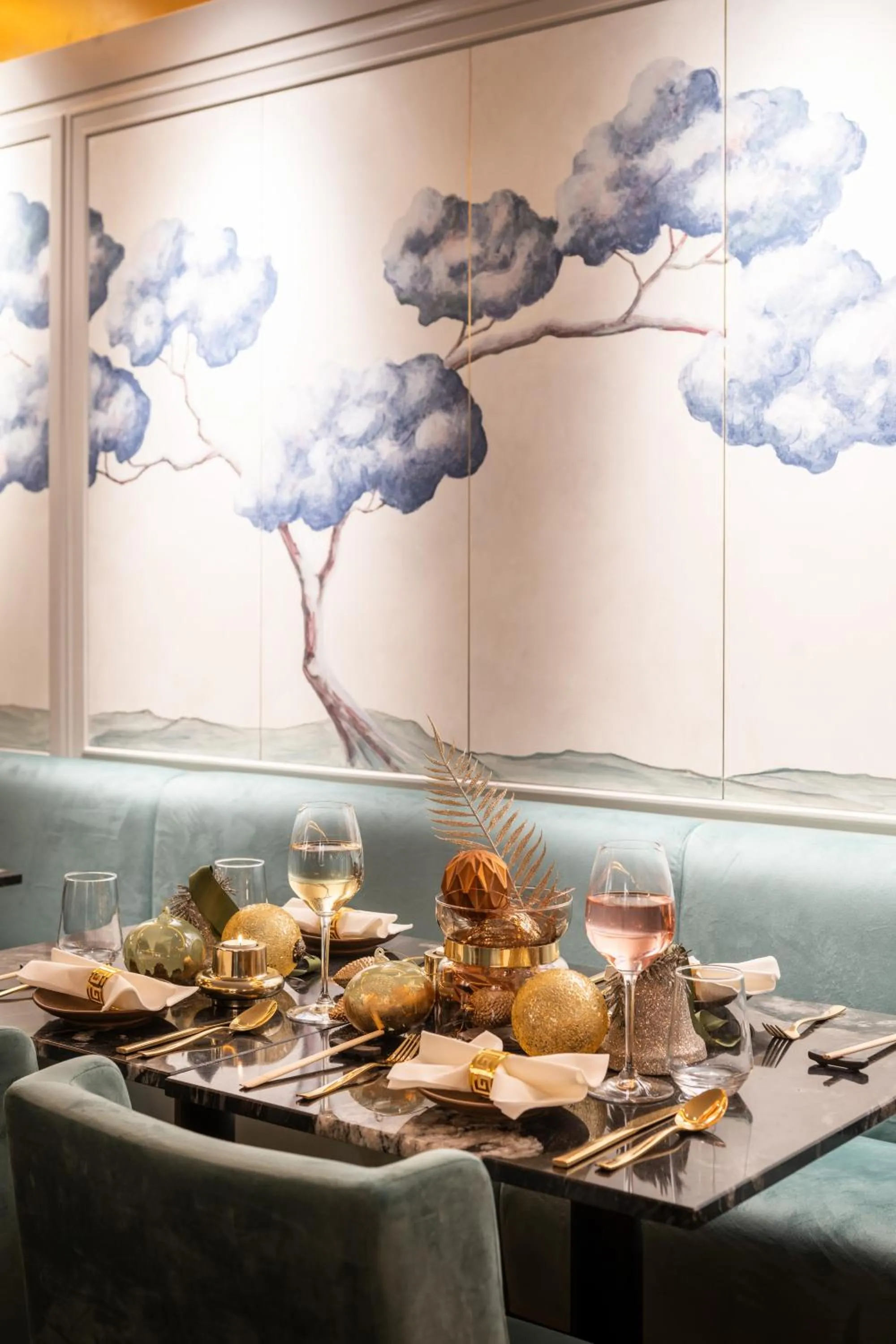 Living room in Ellen Kensington