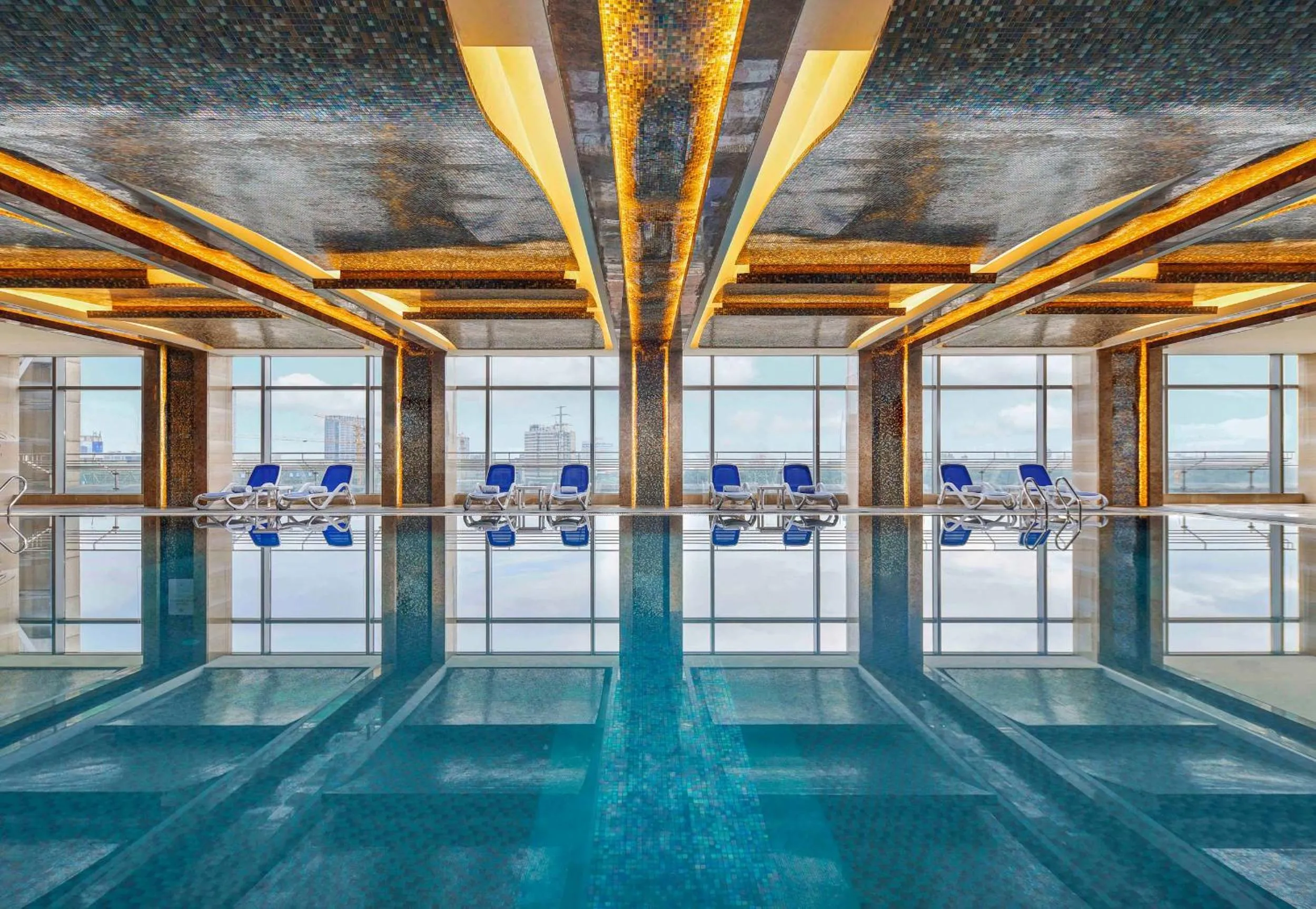 Swimming pool in Sanding New Century Grand Hotel Yiwu