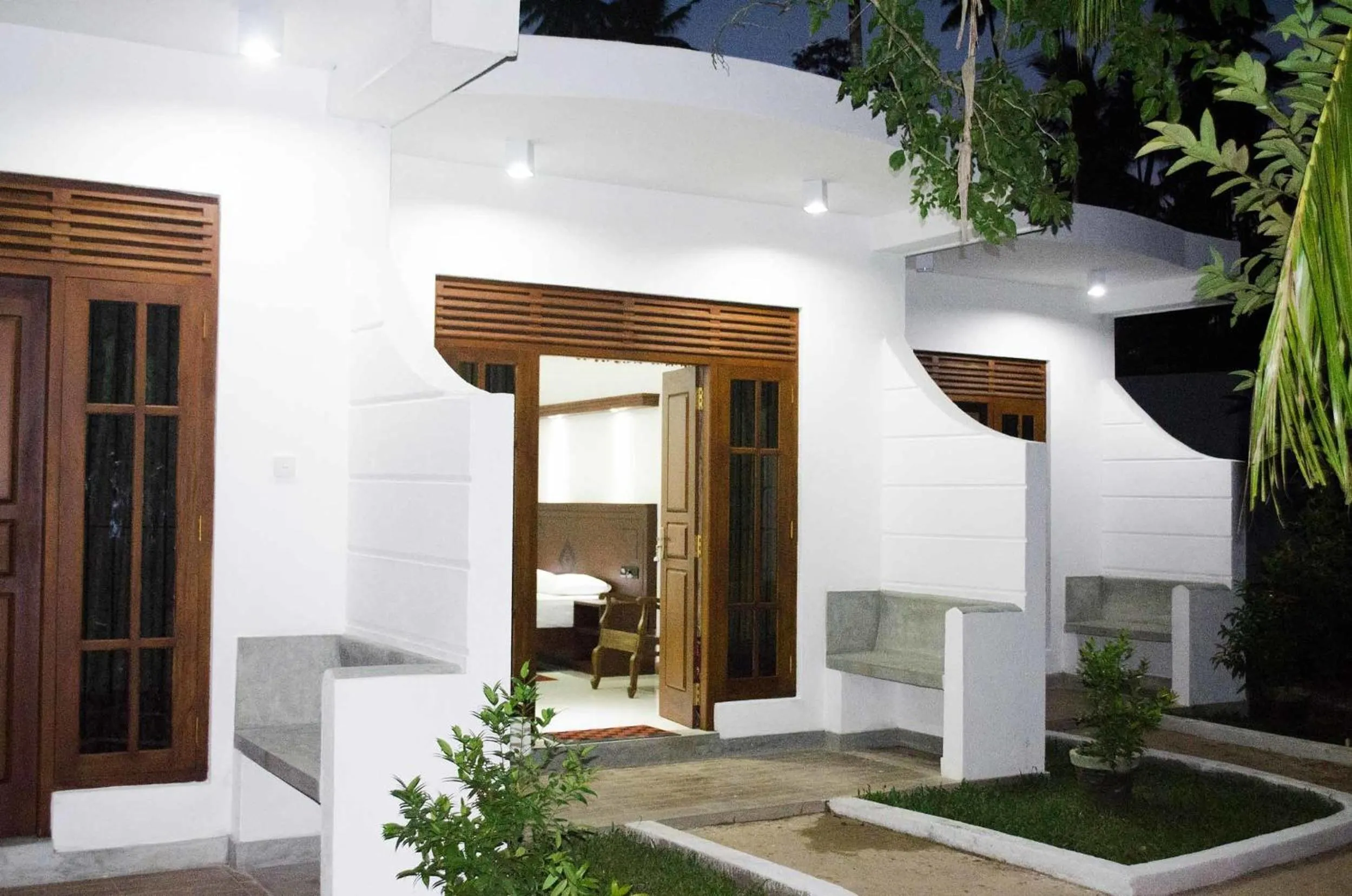 Facade/entrance in Suwa Arana Resort