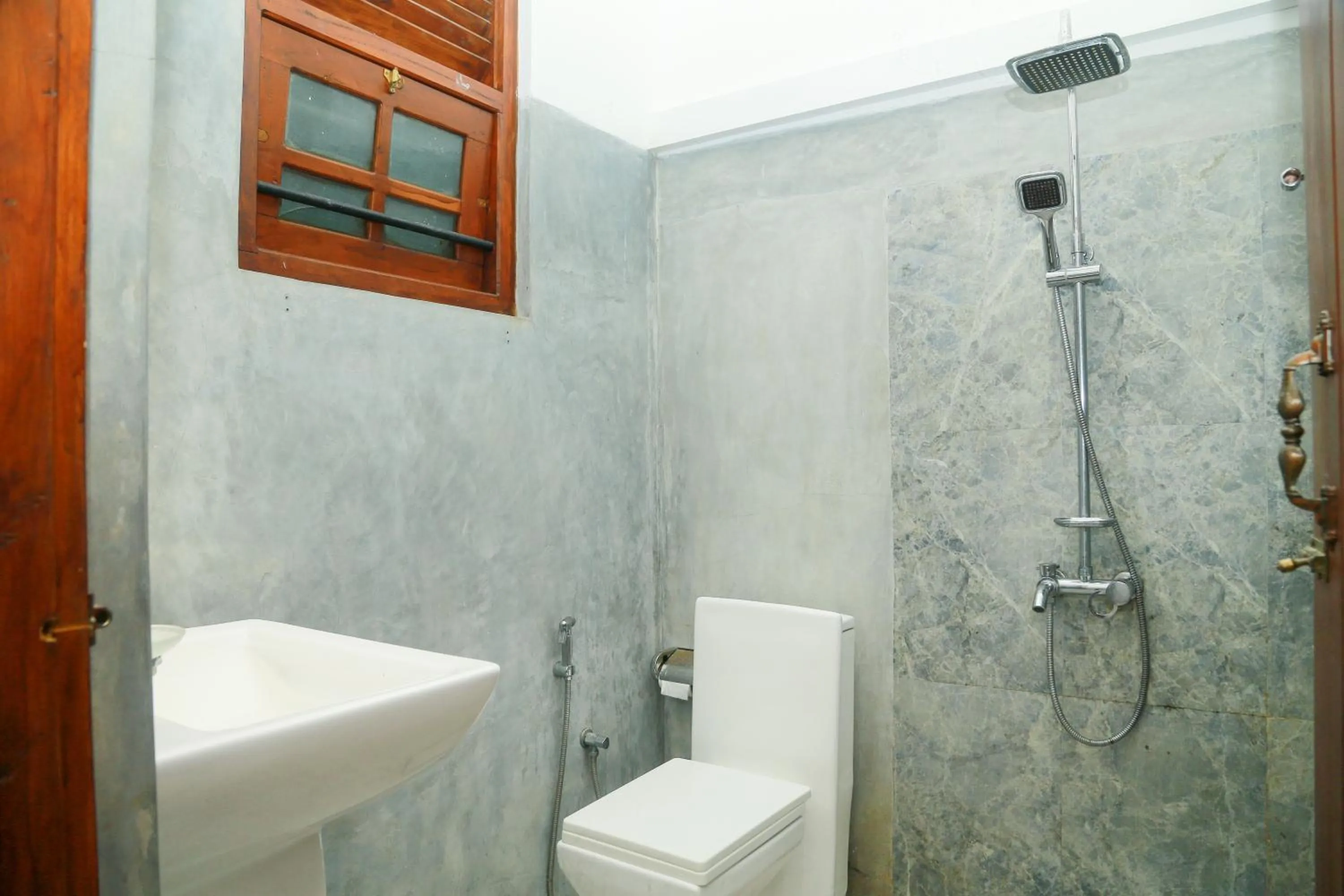 Bathroom in Suwa Arana Resort