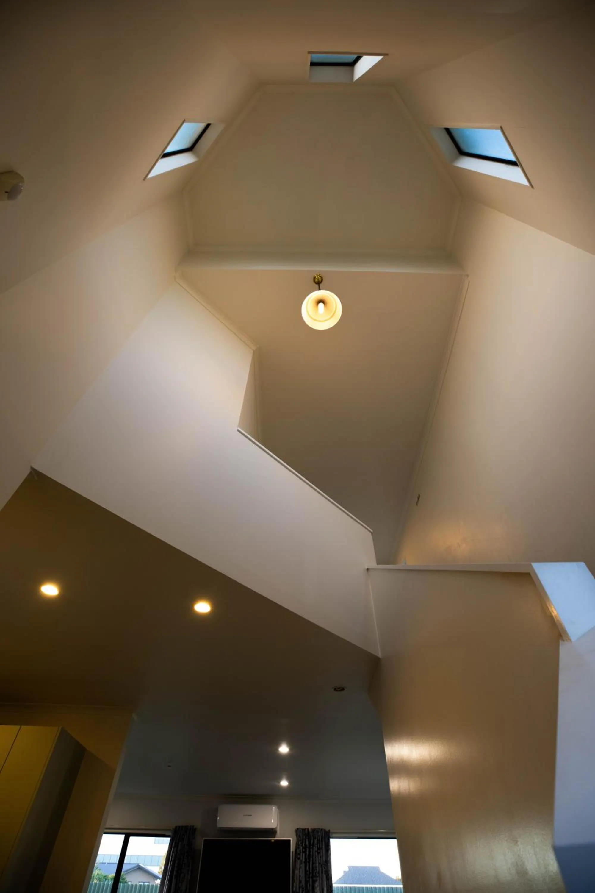 Camelot Motor Lodge and Conference Centre