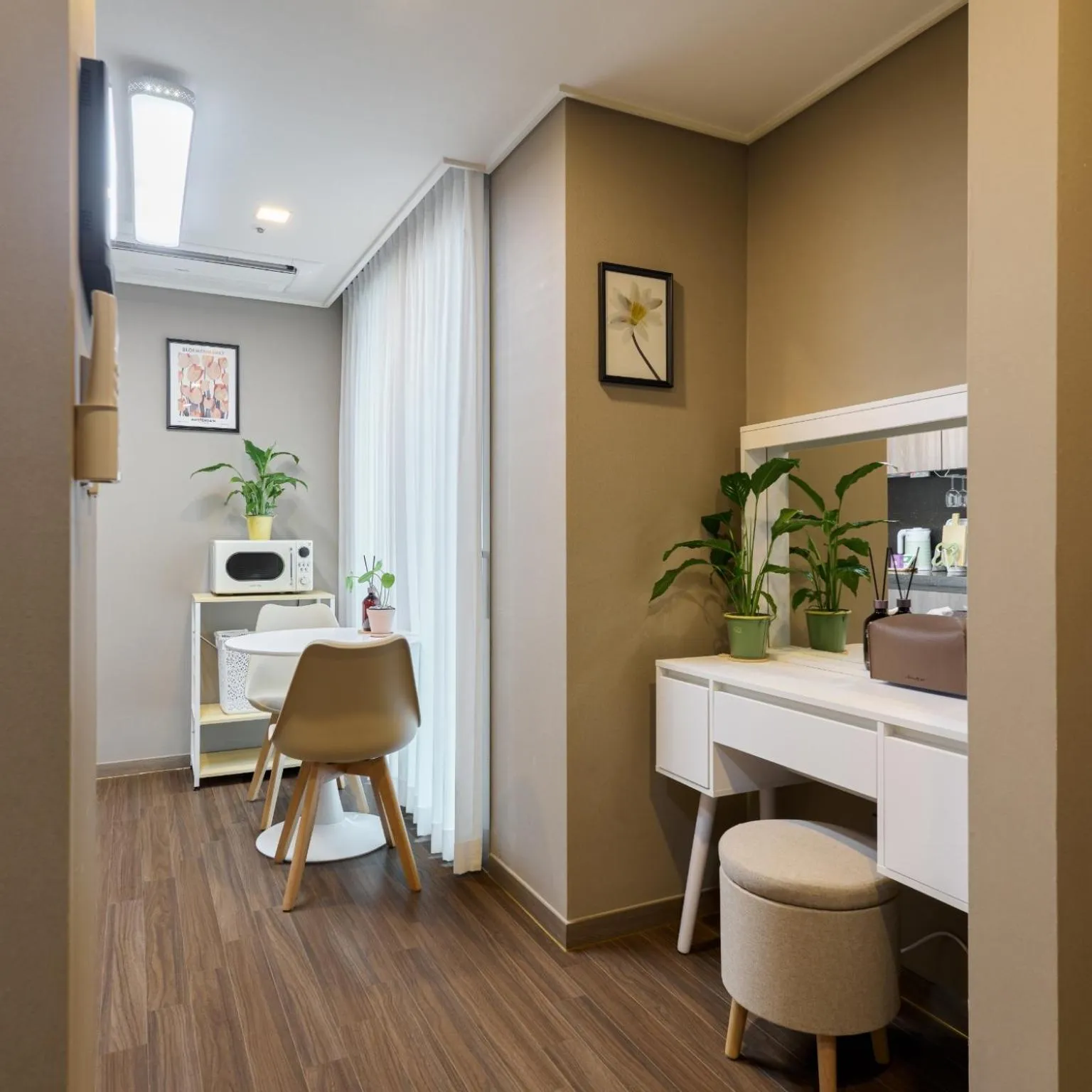 Twin Room in #Elbon The Stay