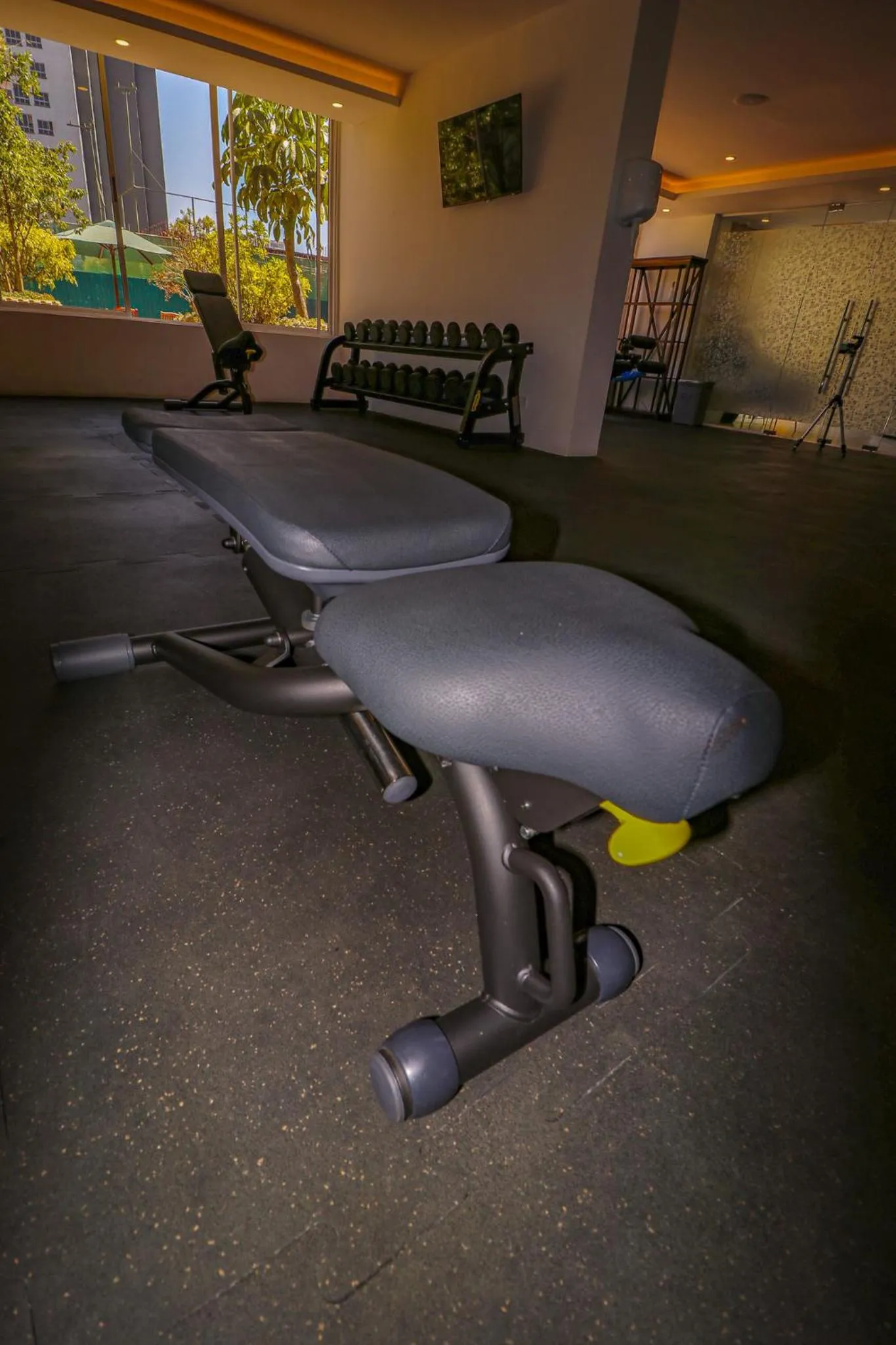 Fitness centre/facilities in Yaya Hotel & Apartments