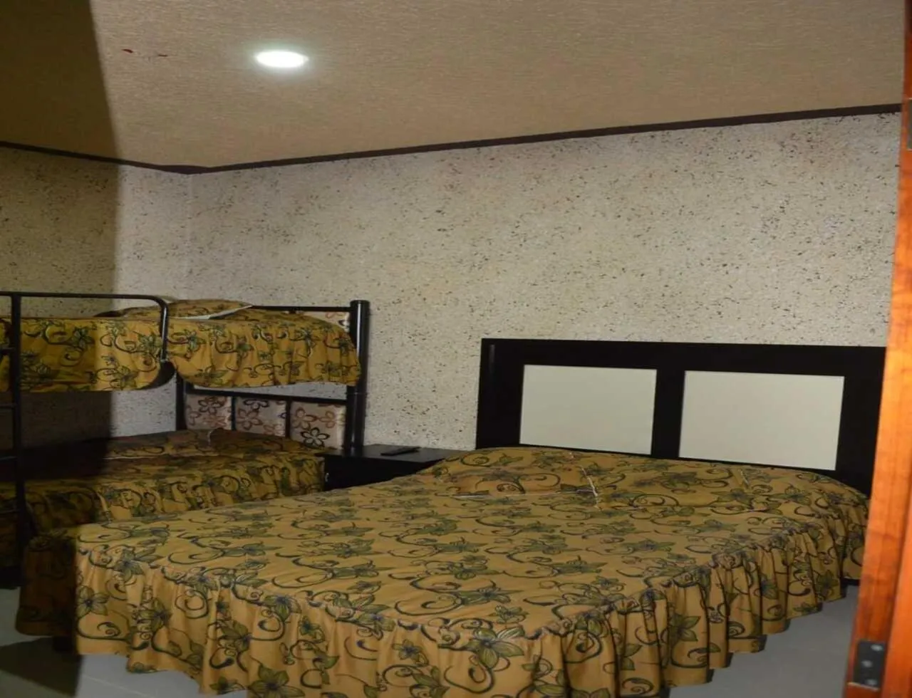 Photo of the whole room, Bed in Hotel Guadalupe Bernal