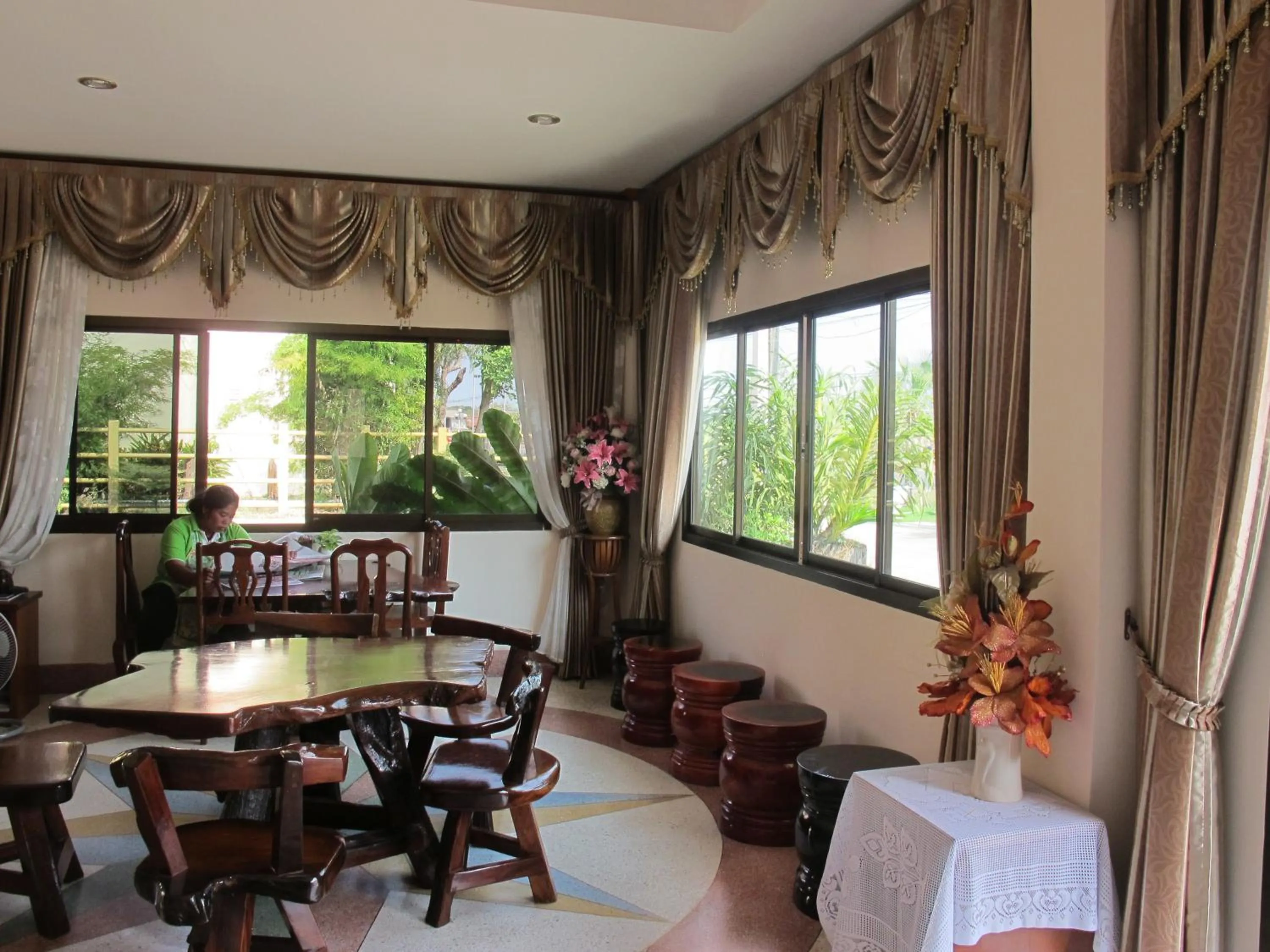 Facade/entrance in The Star Hotel