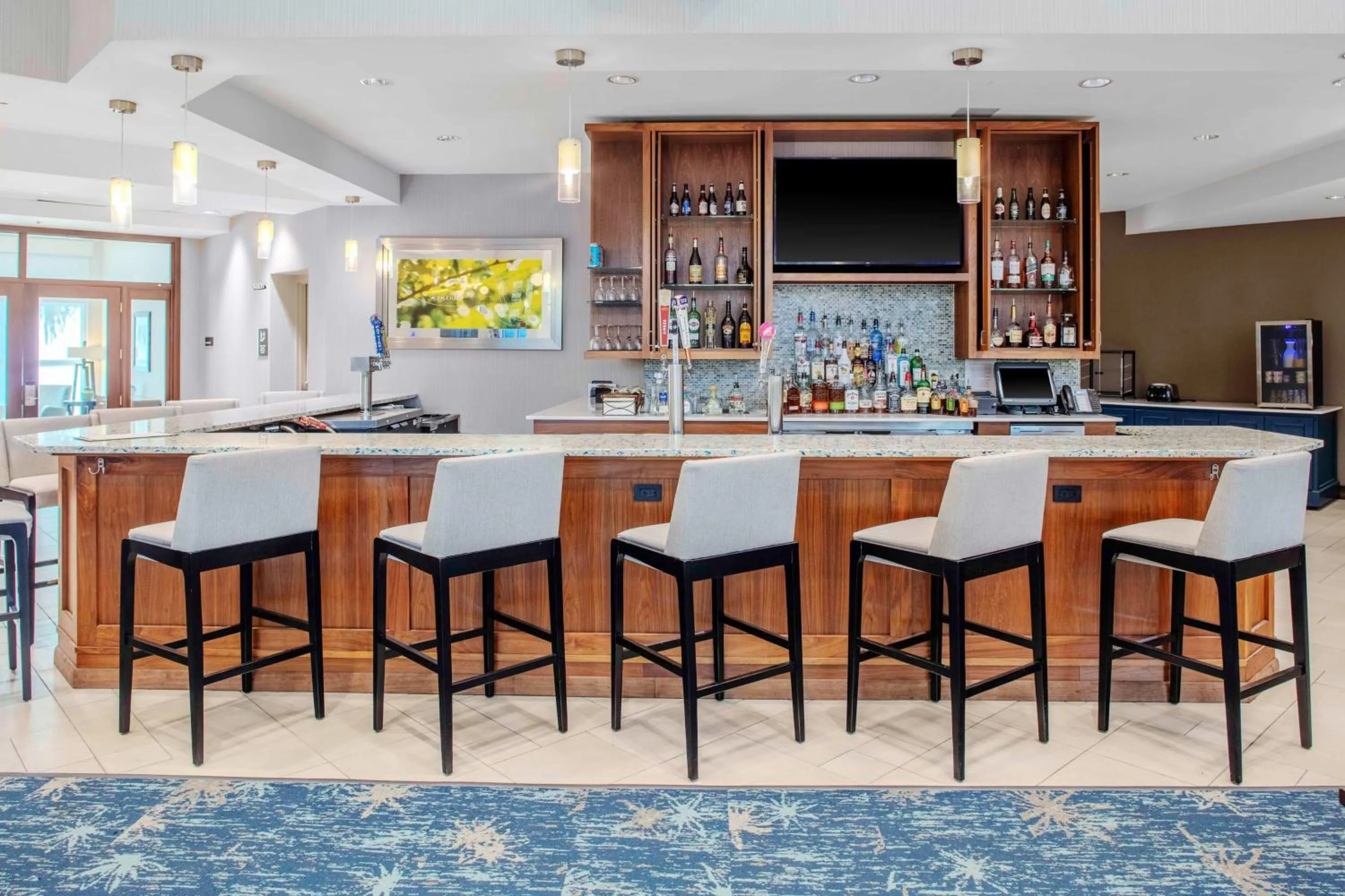 Lounge or bar in Hilton Garden Inn Charleston / Mt. Pleasant