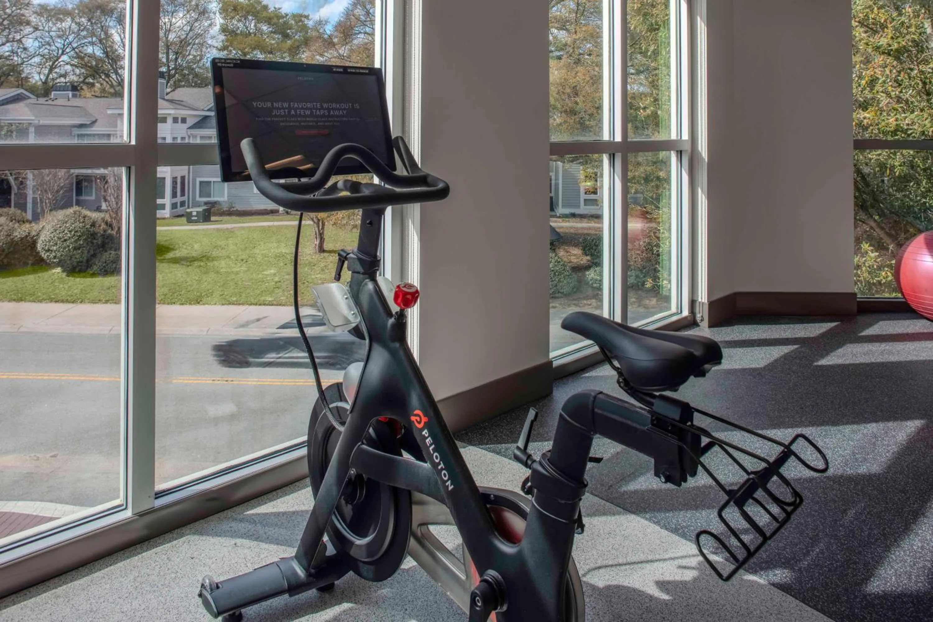 Fitness centre/facilities in Hilton Garden Inn Charleston / Mt. Pleasant