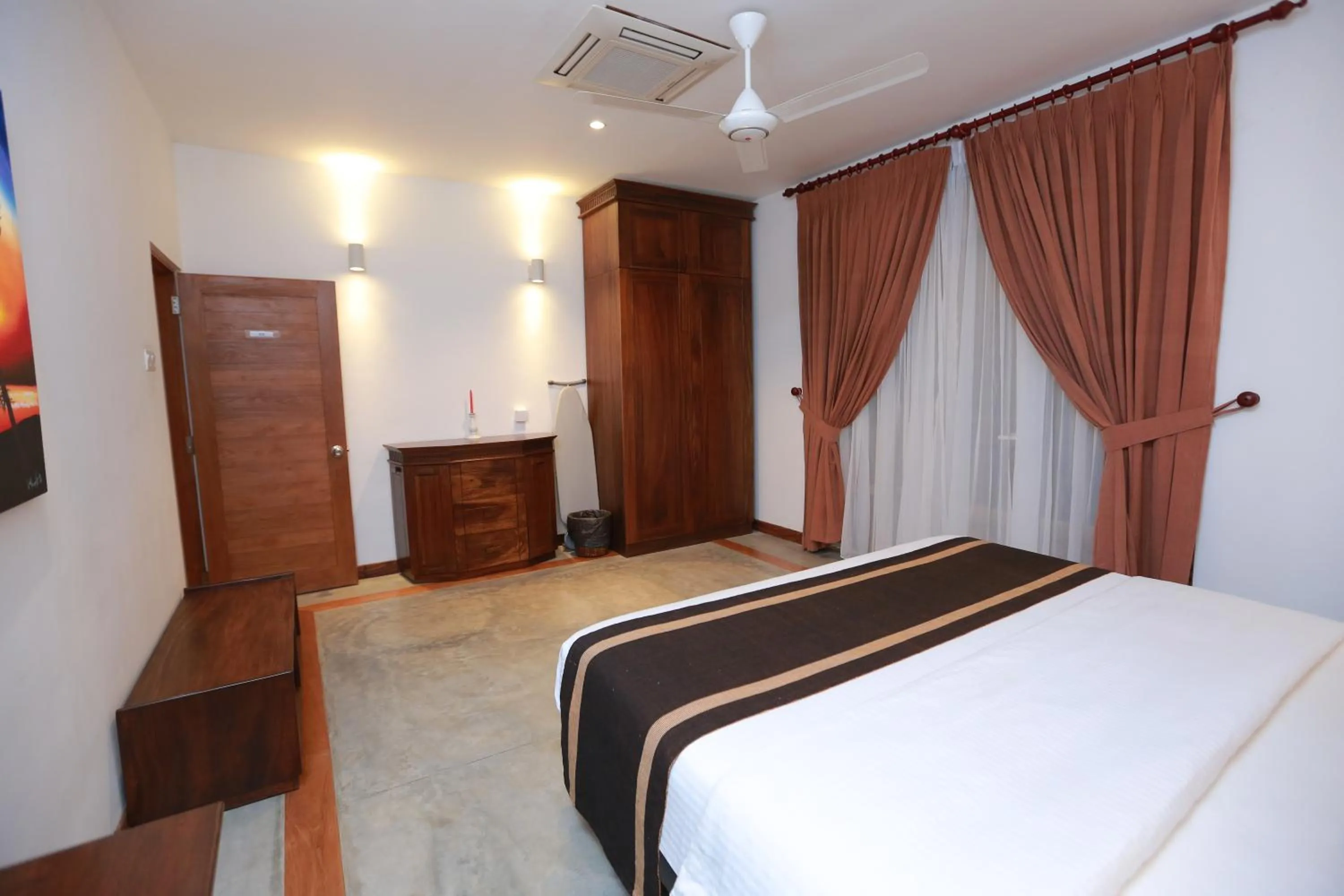 Bedroom, Bed in Refresh Hotel Hikkaduwa