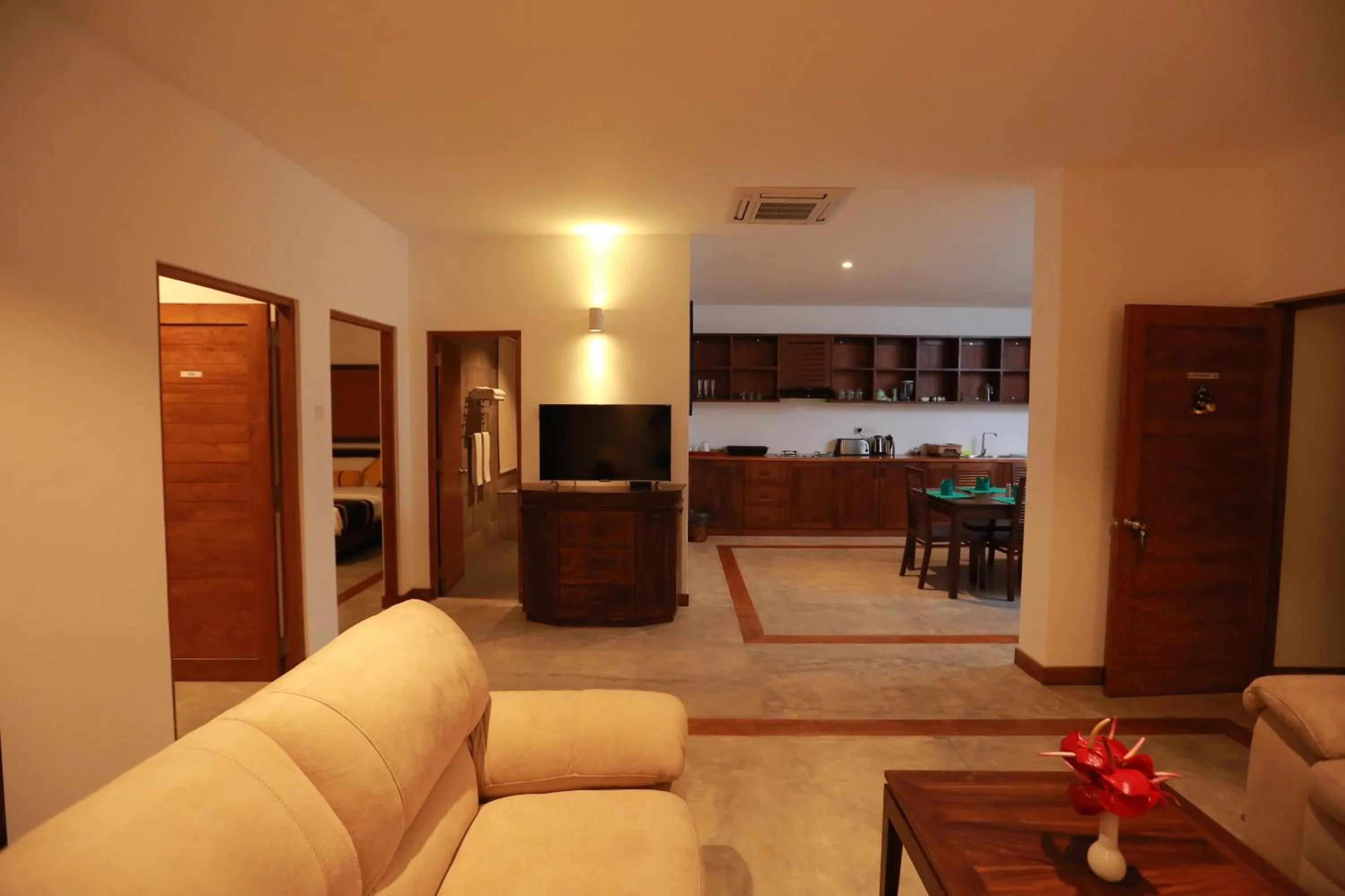 Dining area in Refresh Hotel Hikkaduwa