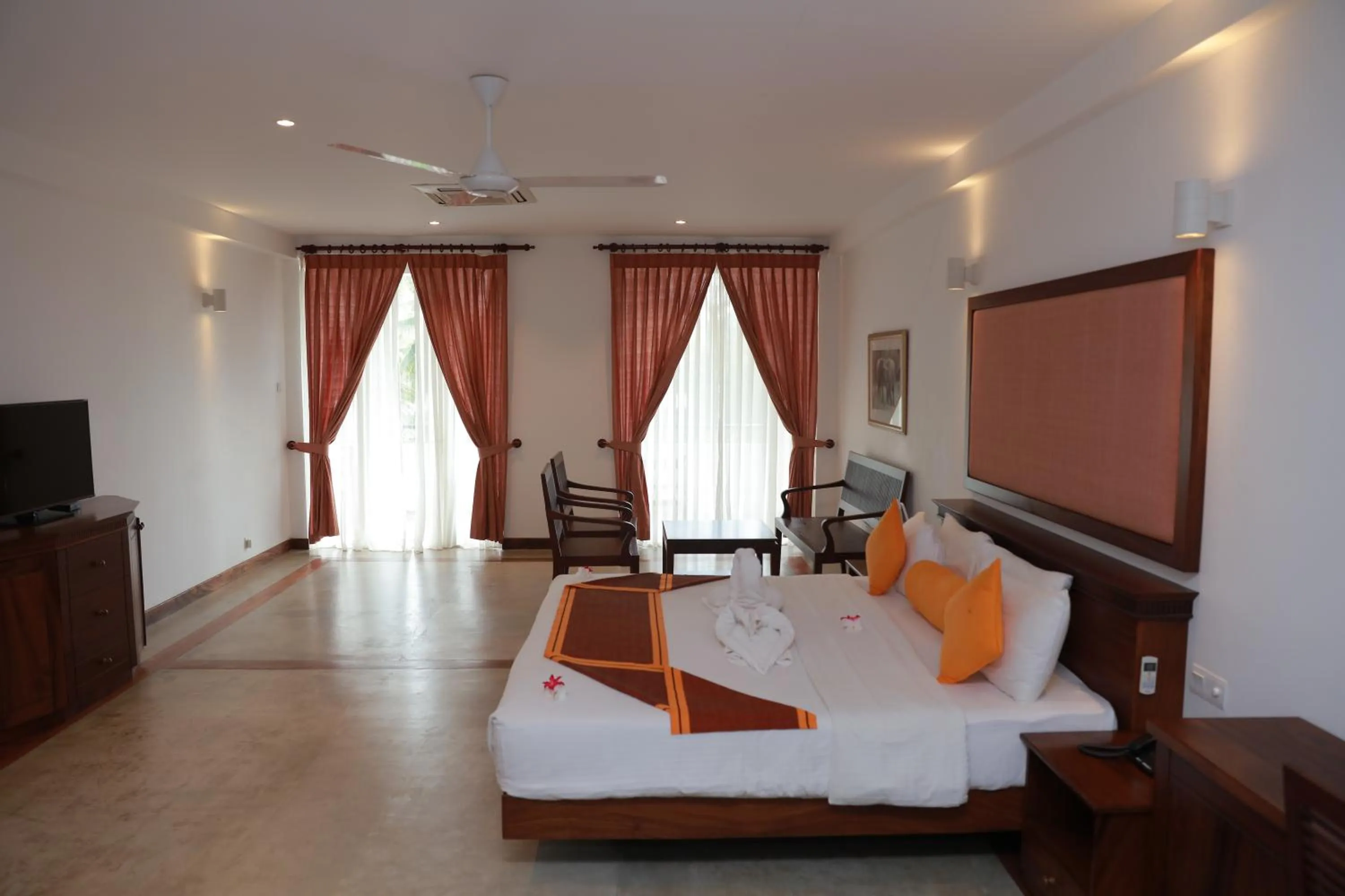 Bedroom, Bed in Refresh Hotel Hikkaduwa