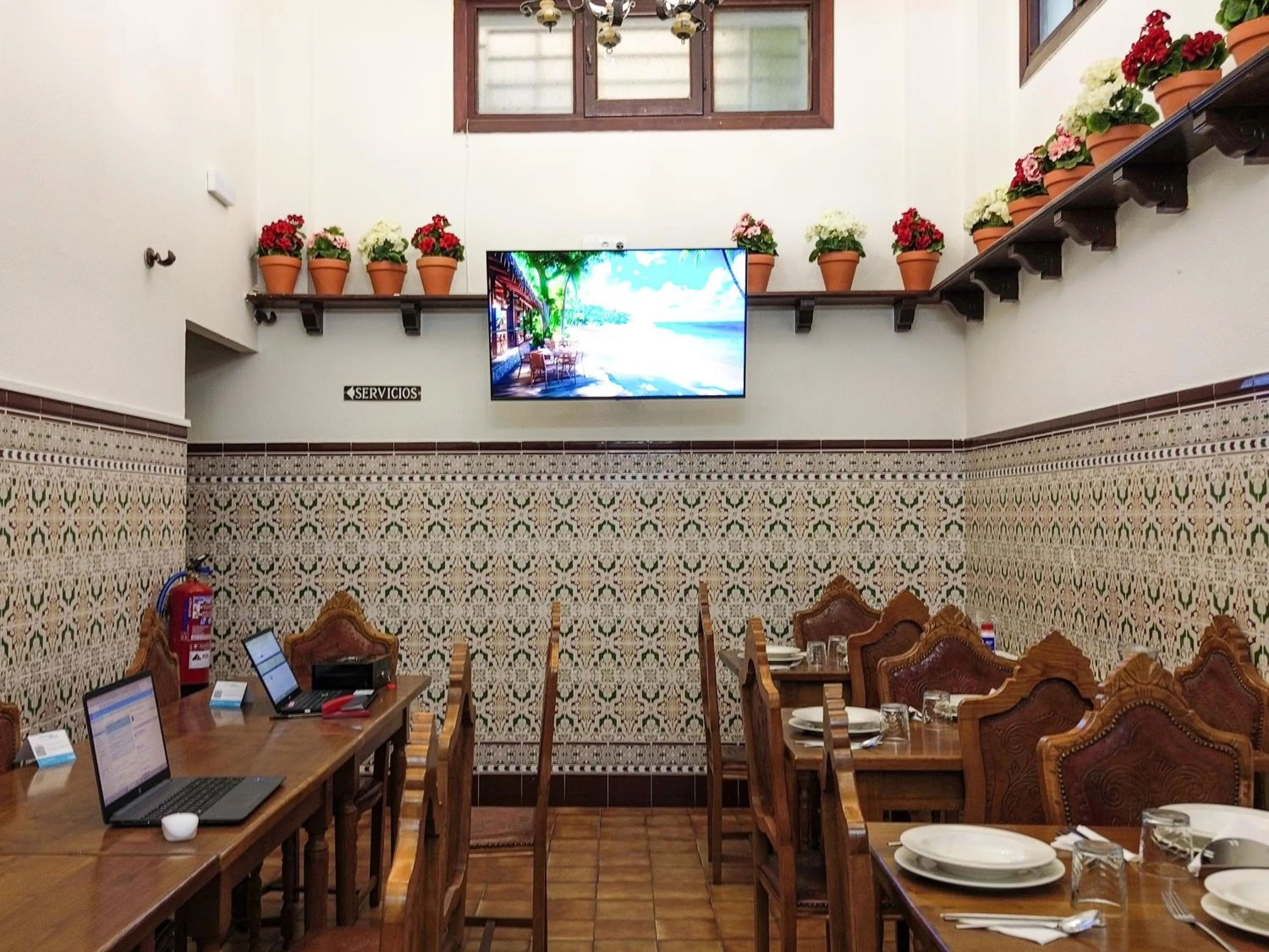 Dining area in Alojamientos Valdecilla 3000