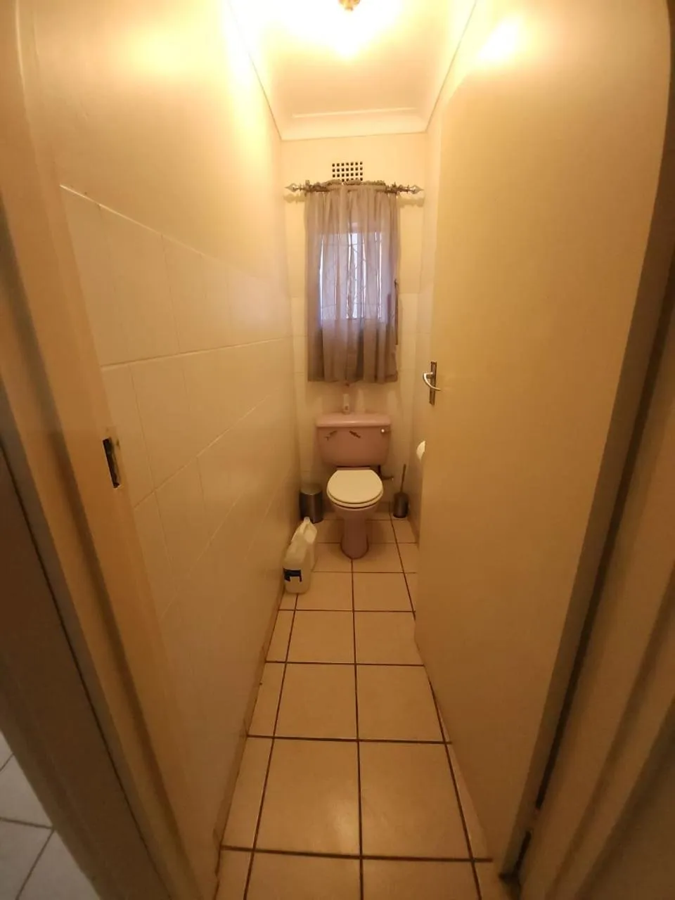 Toilet in Rusplek Guesthouse and Conference Centre