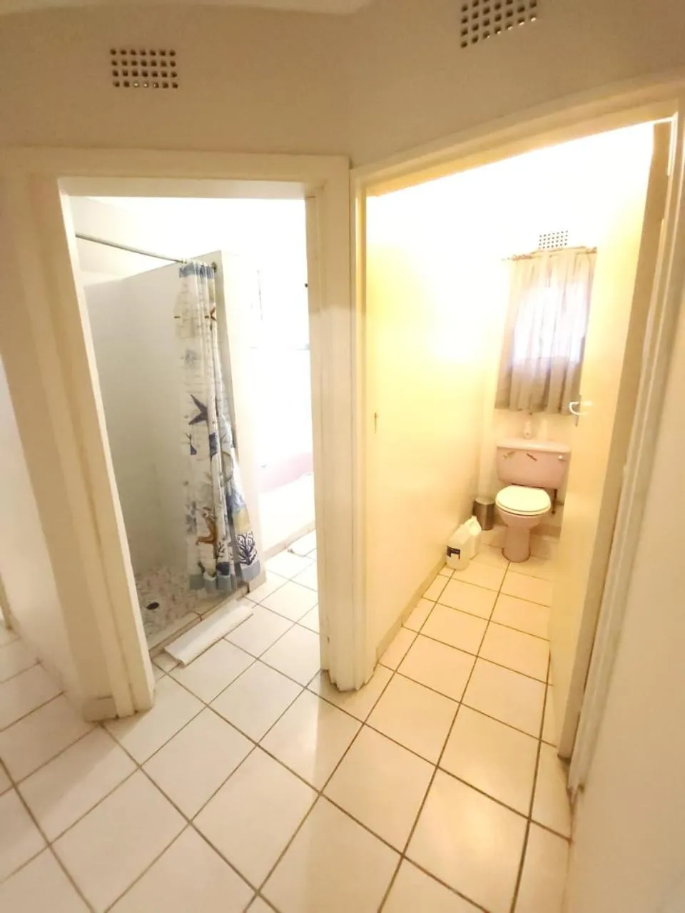 Shower in Rusplek Guesthouse and Conference Centre