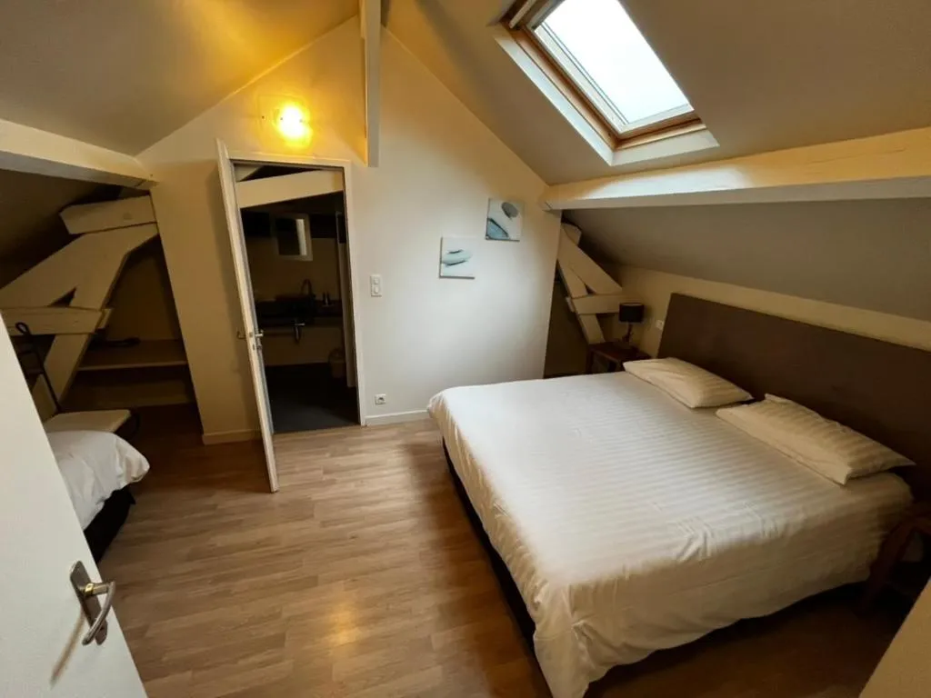 Bed in Château de la Galissonnière