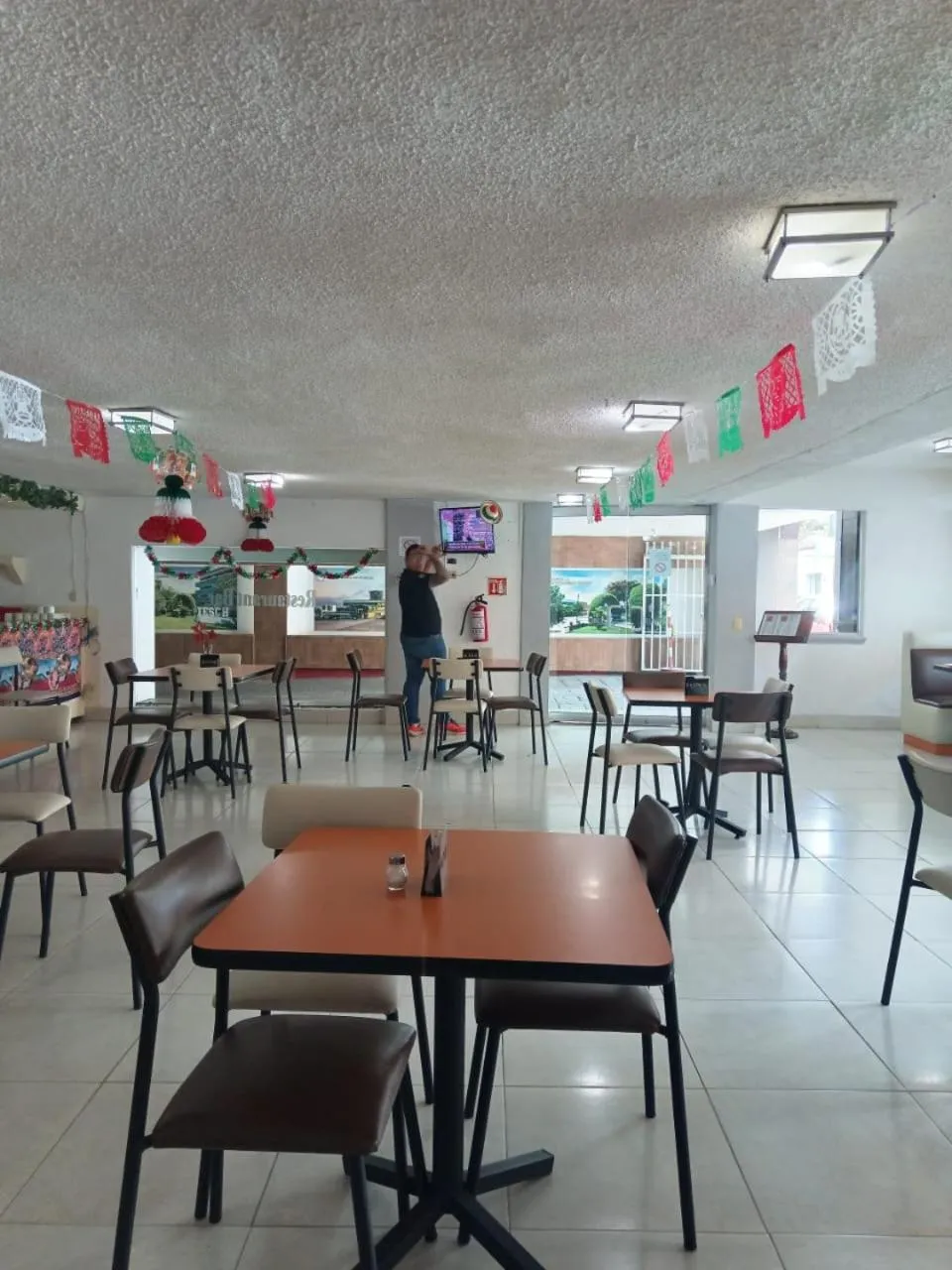 Restaurant/places to eat in Hotel Narváez Dorado Centro de Convenciones