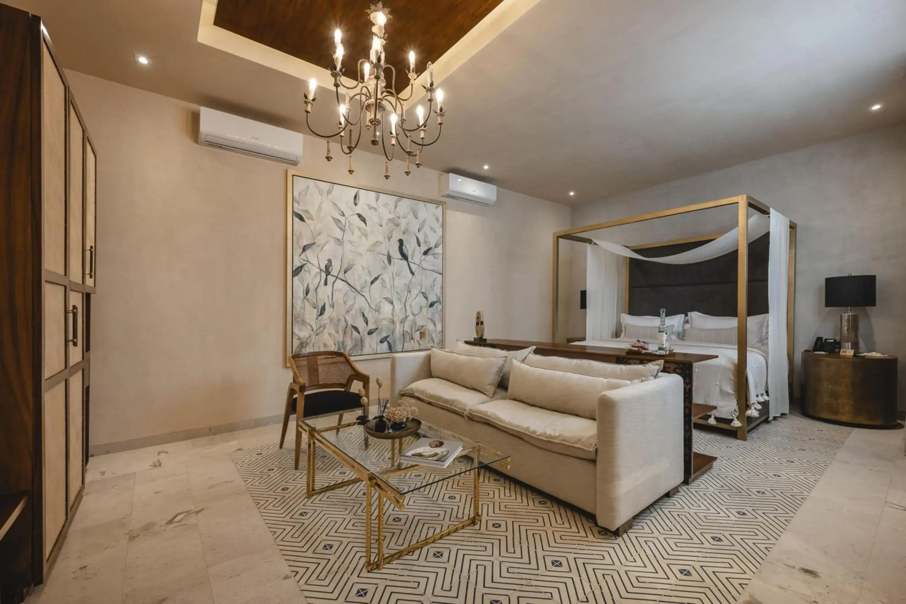 PREMIUM SUITE WITH BATHTUB in Adoro Hotel Boutique PREMIUM SUITE WITH BATHTUB in Adoro Hotel Boutique