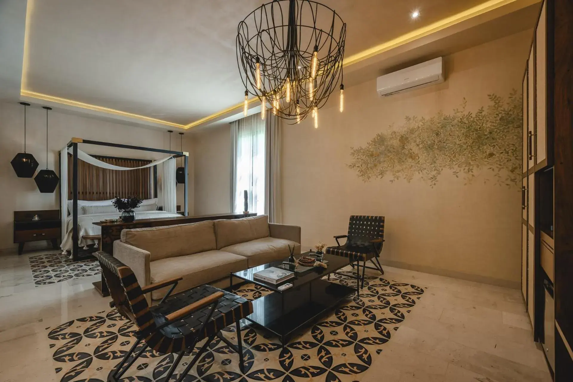 MASTER SUITE WITH BALCONY in Adoro Hotel Boutique MASTER SUITE WITH BALCONY in Adoro Hotel Boutique