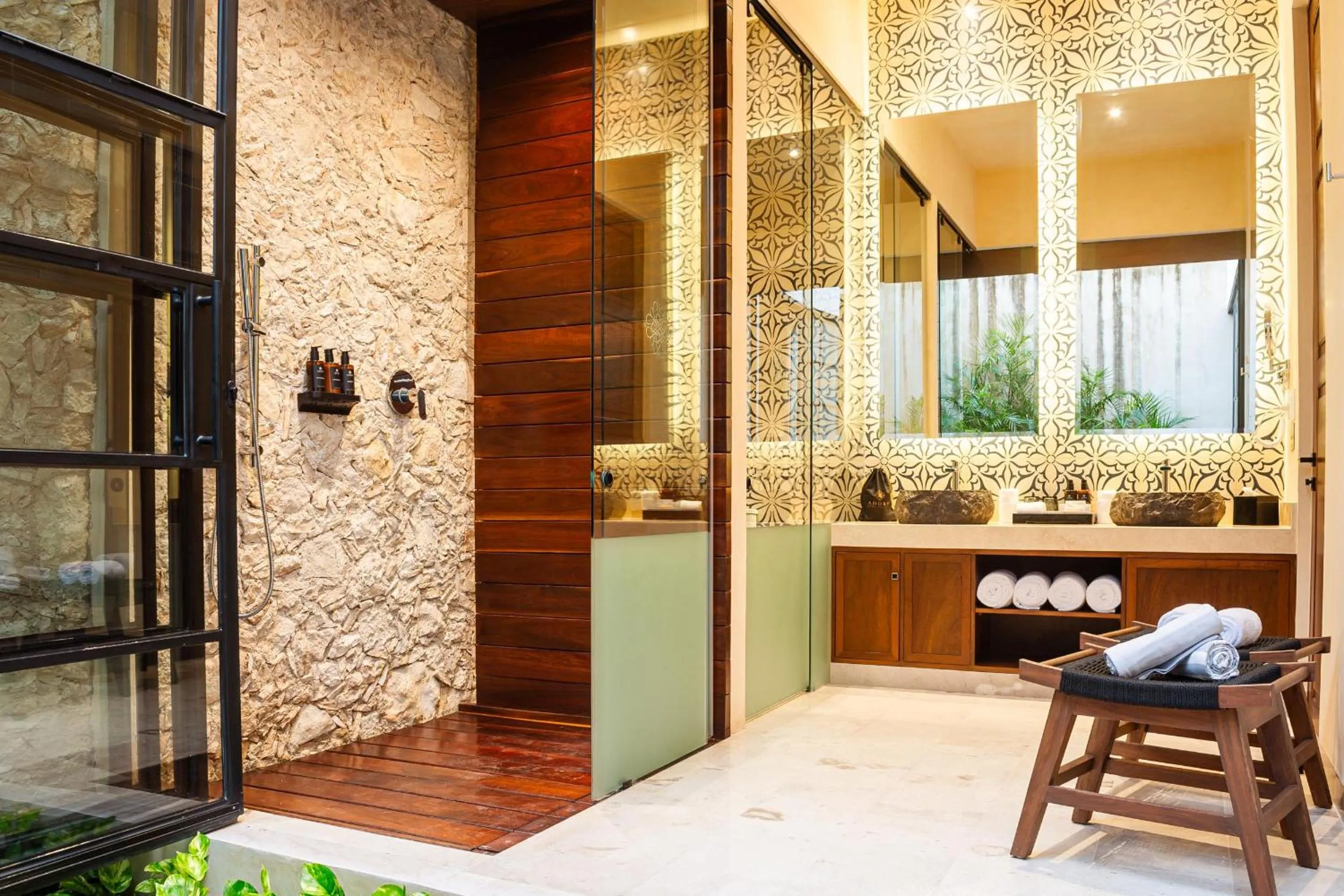 Bathroom in Adoro Hotel Boutique