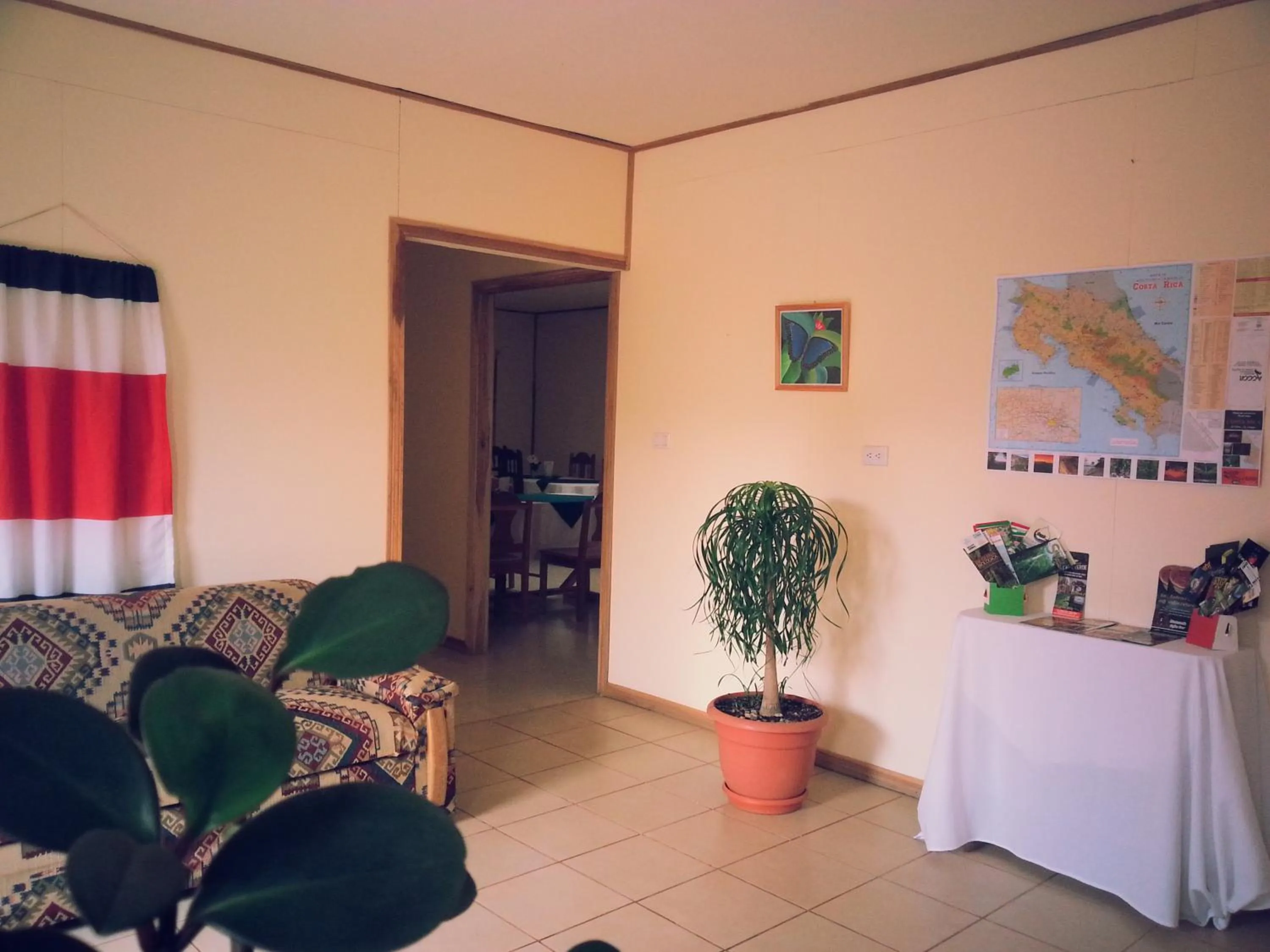 Lobby or reception in Monte Los Lirios Lodge