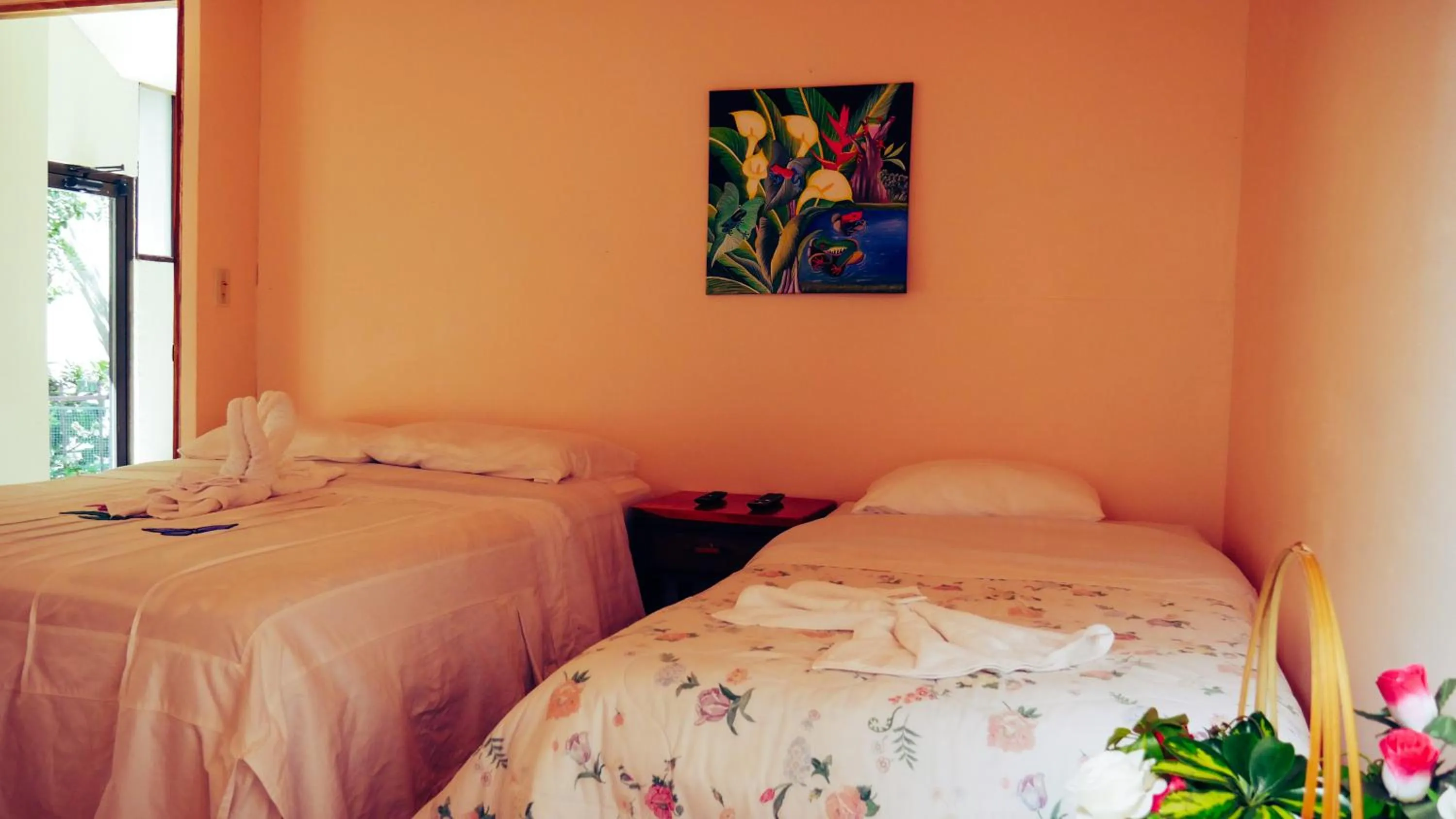 Bed in Monte Los Lirios Lodge