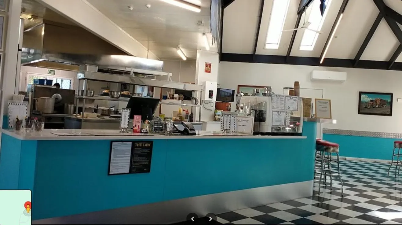 Restaurant/places to eat in Stag Park Accommodation