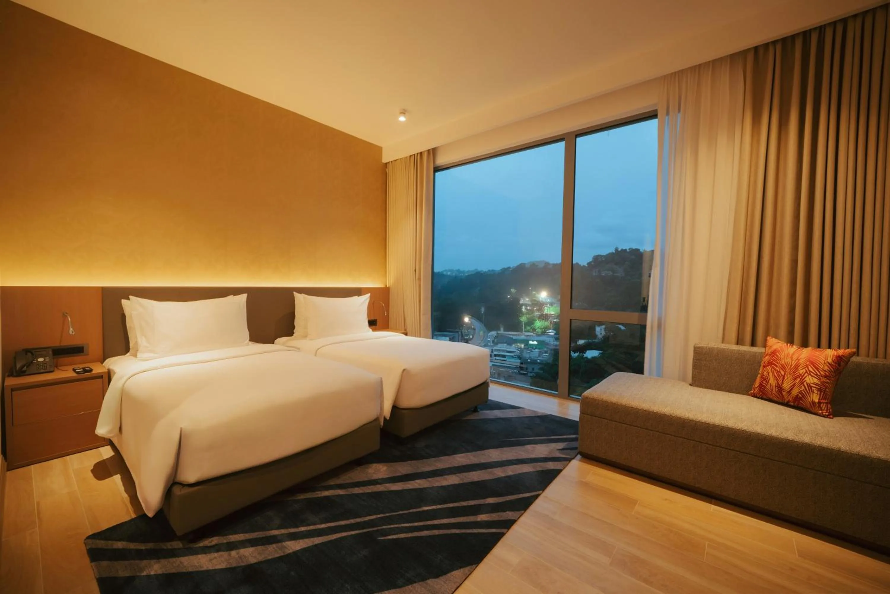 City view, Bed in Kandy Myst by Cinnamon