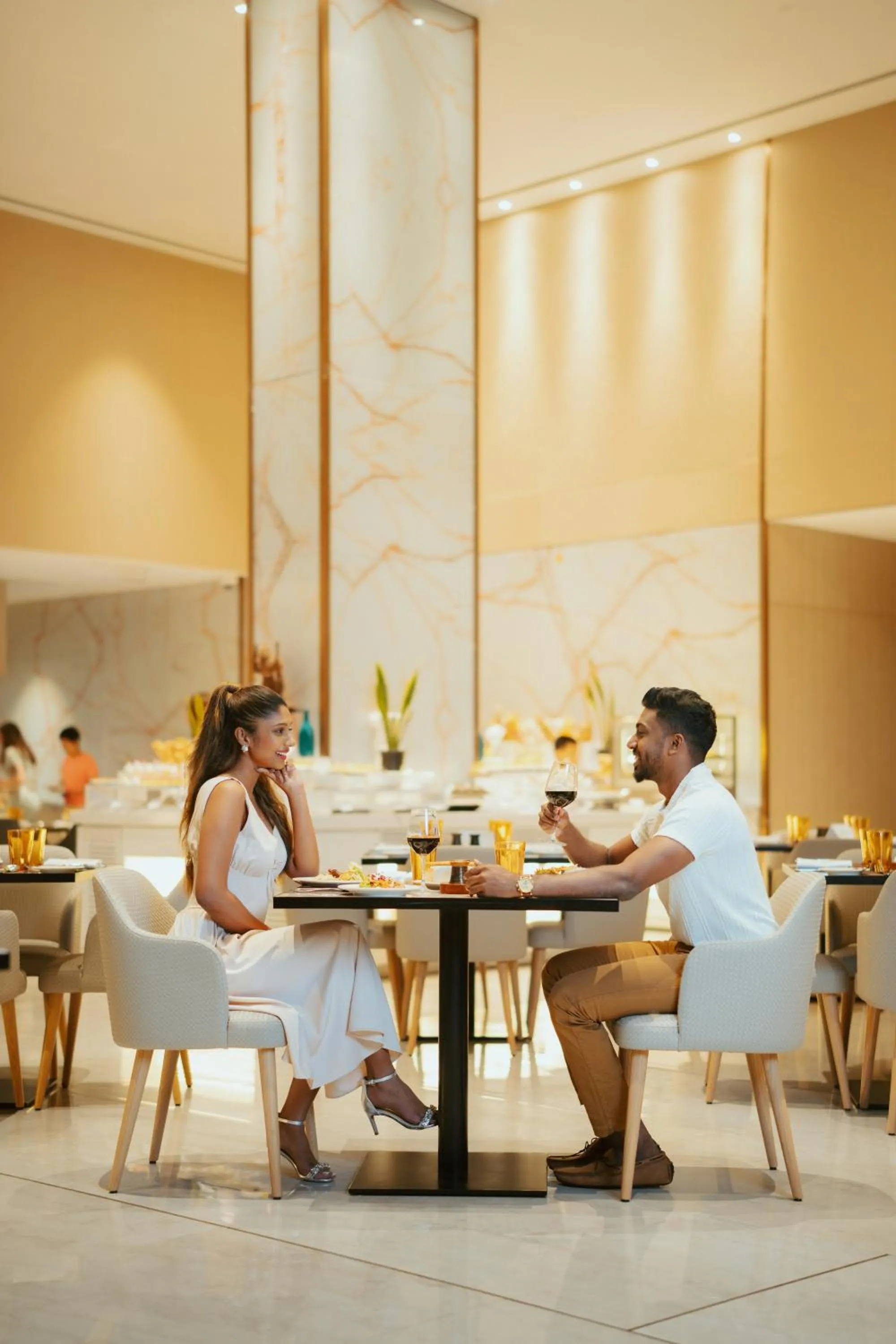 Food and drinks in Kandy Myst by Cinnamon