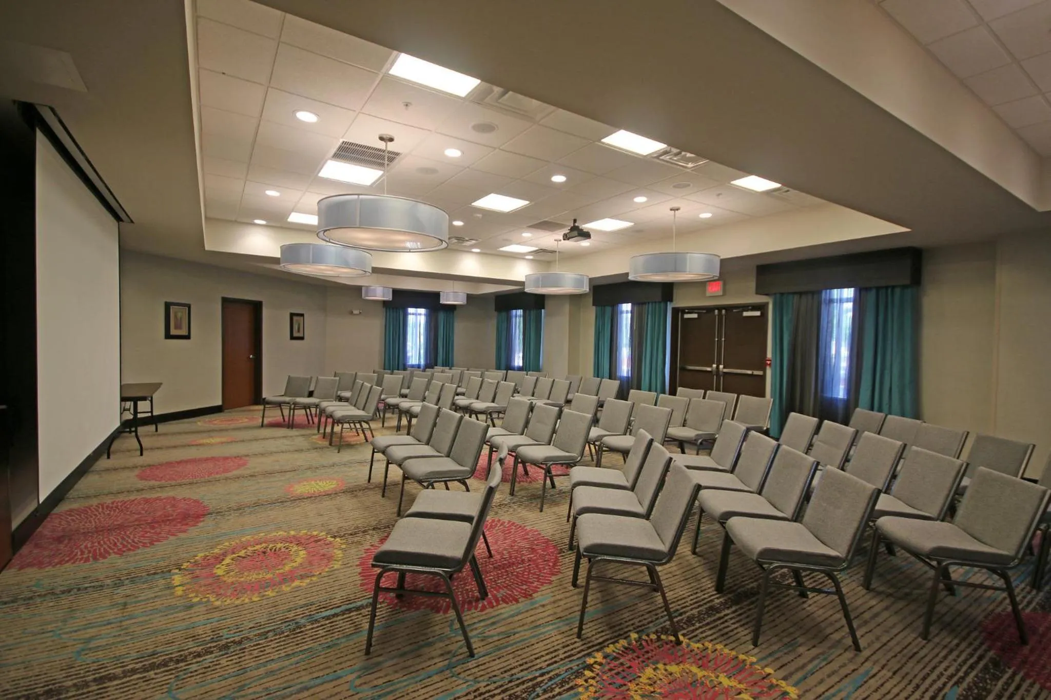 Meeting/conference room in Holiday Inn Express & Suites Charlotte North by IHG
