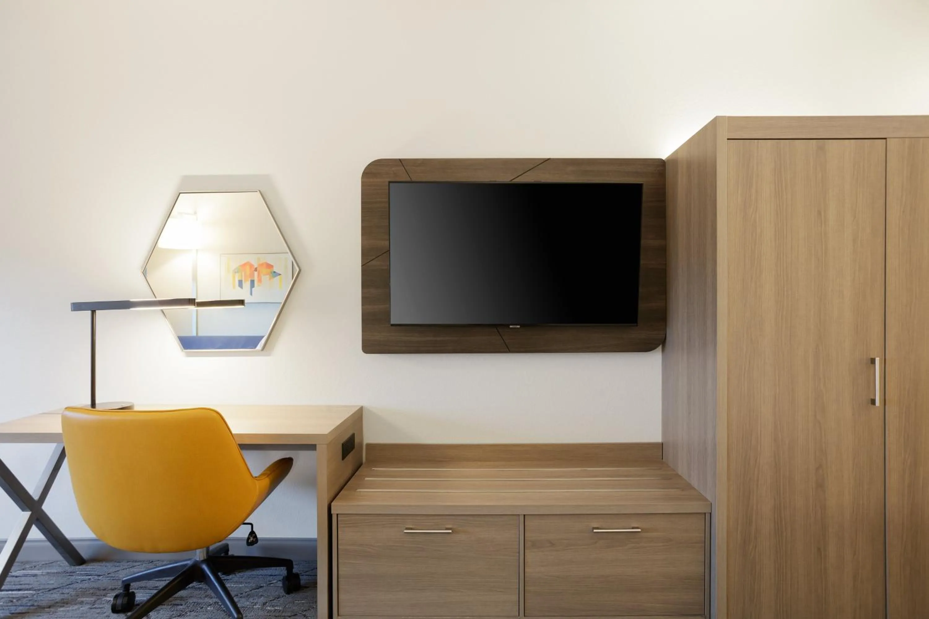 Photo of the whole room in Holiday Inn Express & Suites Charlotte North by IHG