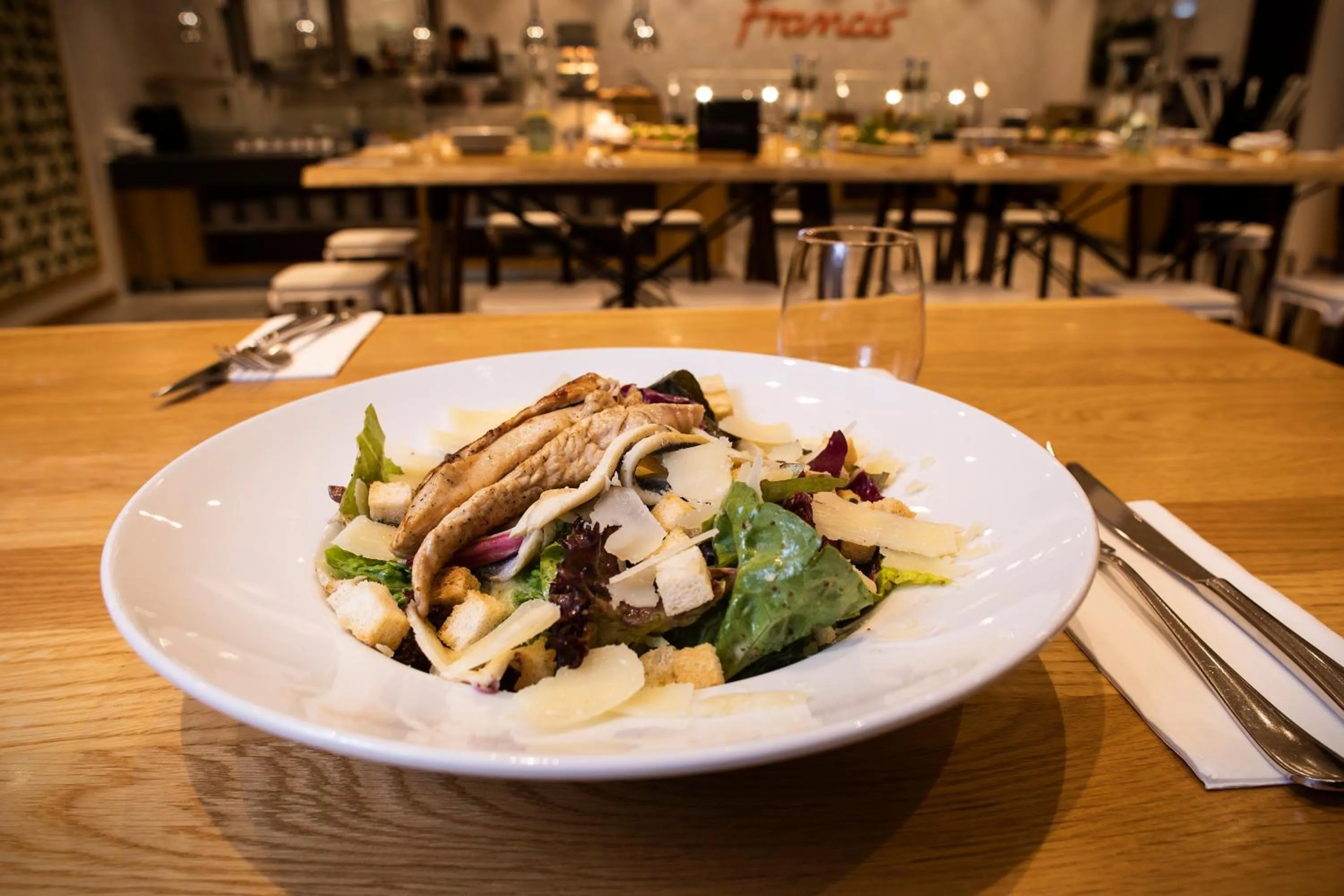 Restaurant/places to eat in Holiday Inn Frankfurt - Alte Oper by IHG