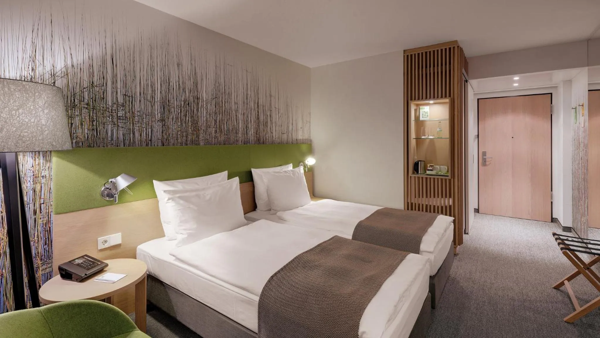 Photo of the whole room, Bed in Holiday Inn Frankfurt - Alte Oper by IHG