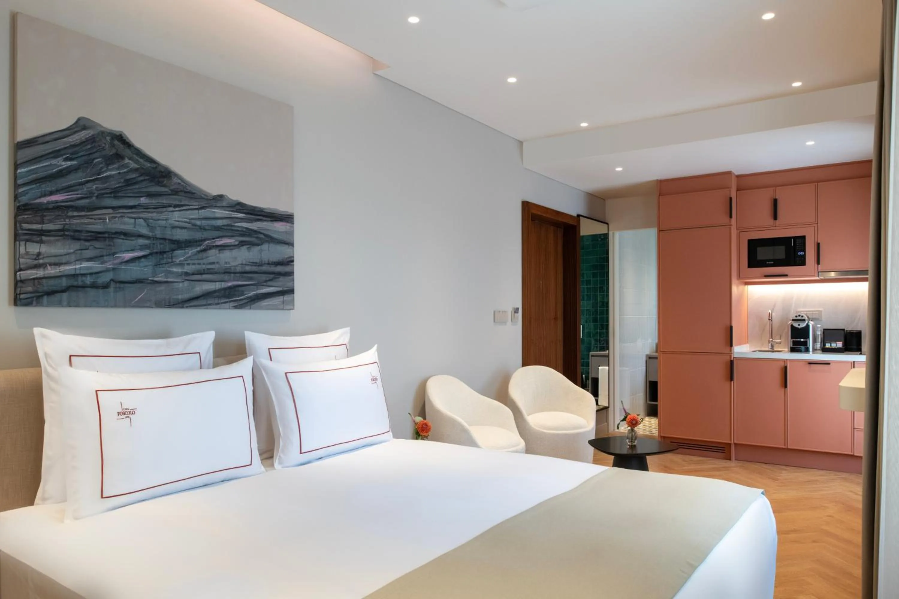 Bed in Casa Foscolo Hotel, Istanbul, a Member of Design Hotels