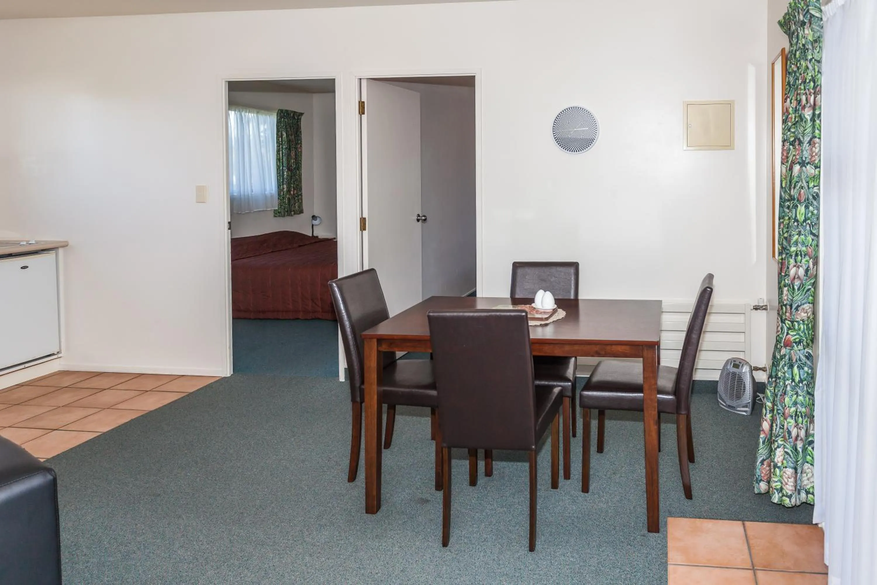 Dining area in Coromandel Court Motel