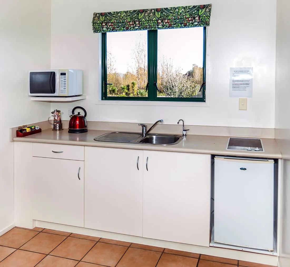 King Studio in Coromandel Court Motel