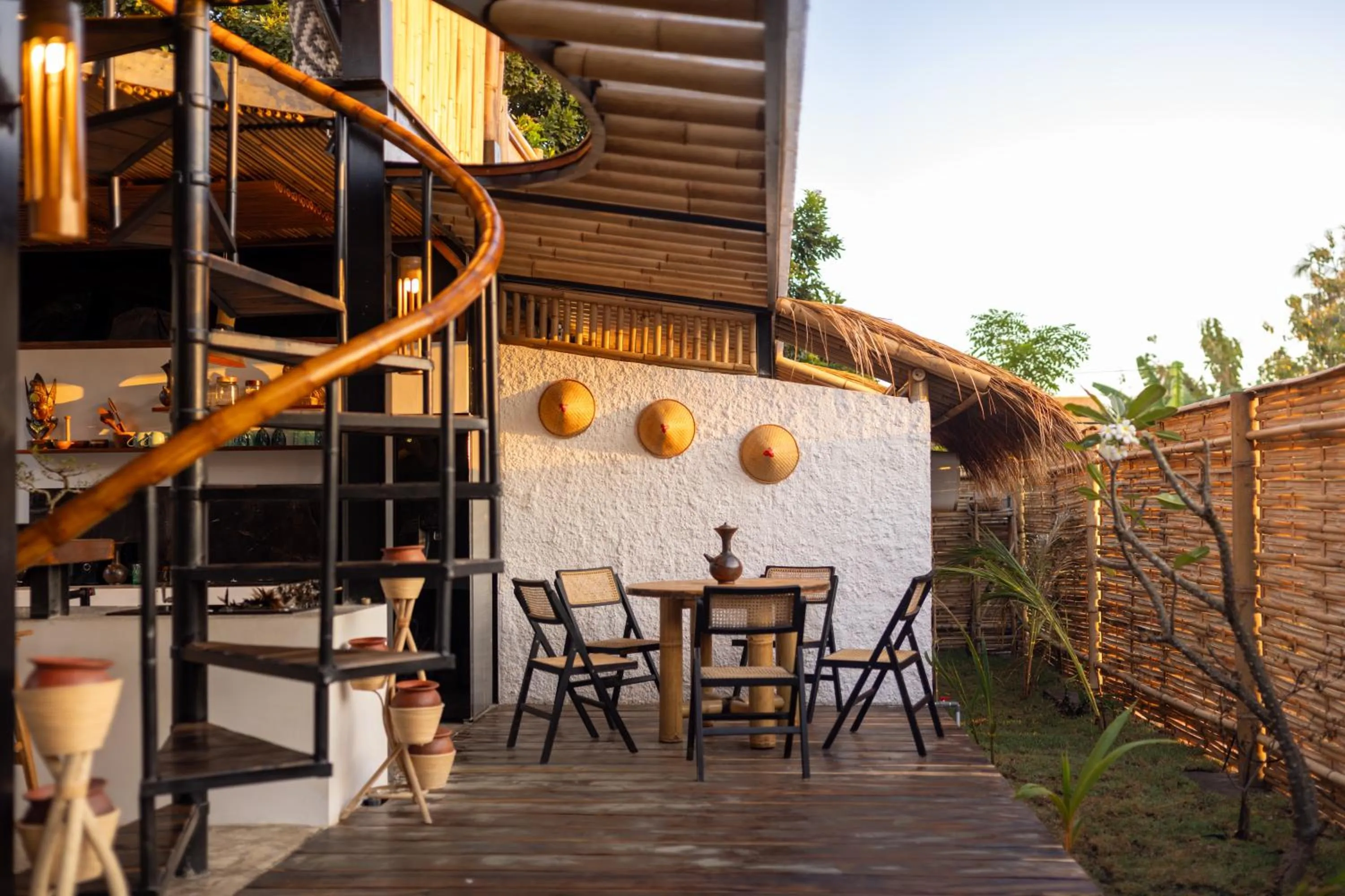 Communal kitchen in Villa Samyama