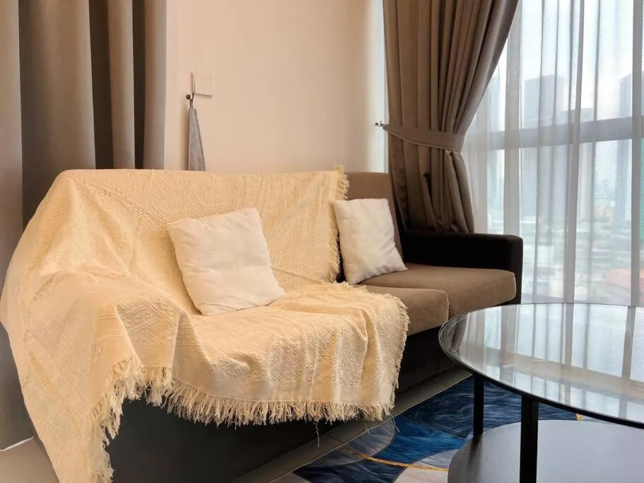 Living room in The Robertson Bukit Bintang by DeUrban